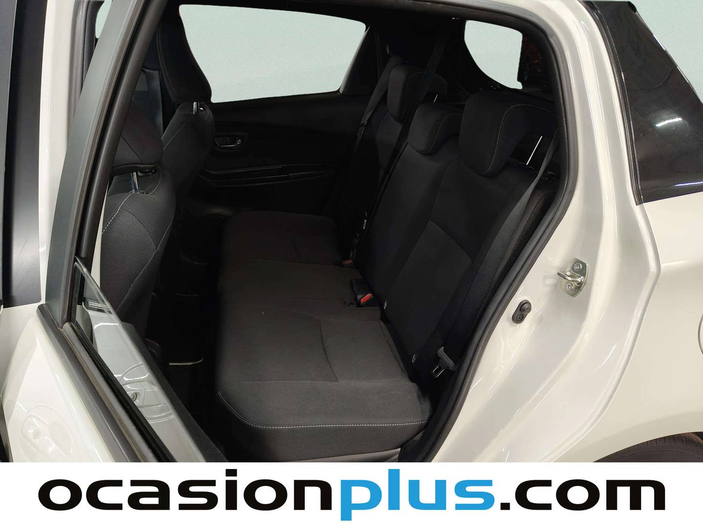 Foto asientos traseros Toyota Yaris Toyota Yaris 1.5 Hybrid Feel (100 CV)