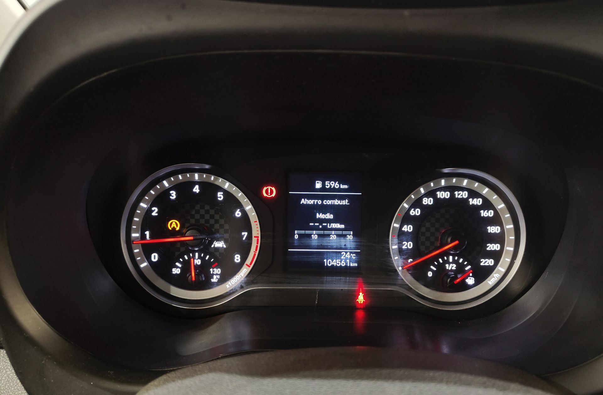 Hyundai i10 1.0 Essence - foto 19