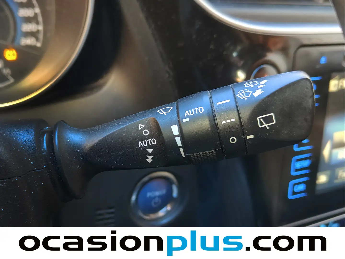 Foto Toyota Auris Toyota Auris 140H Touring Sports Active (136 CV)