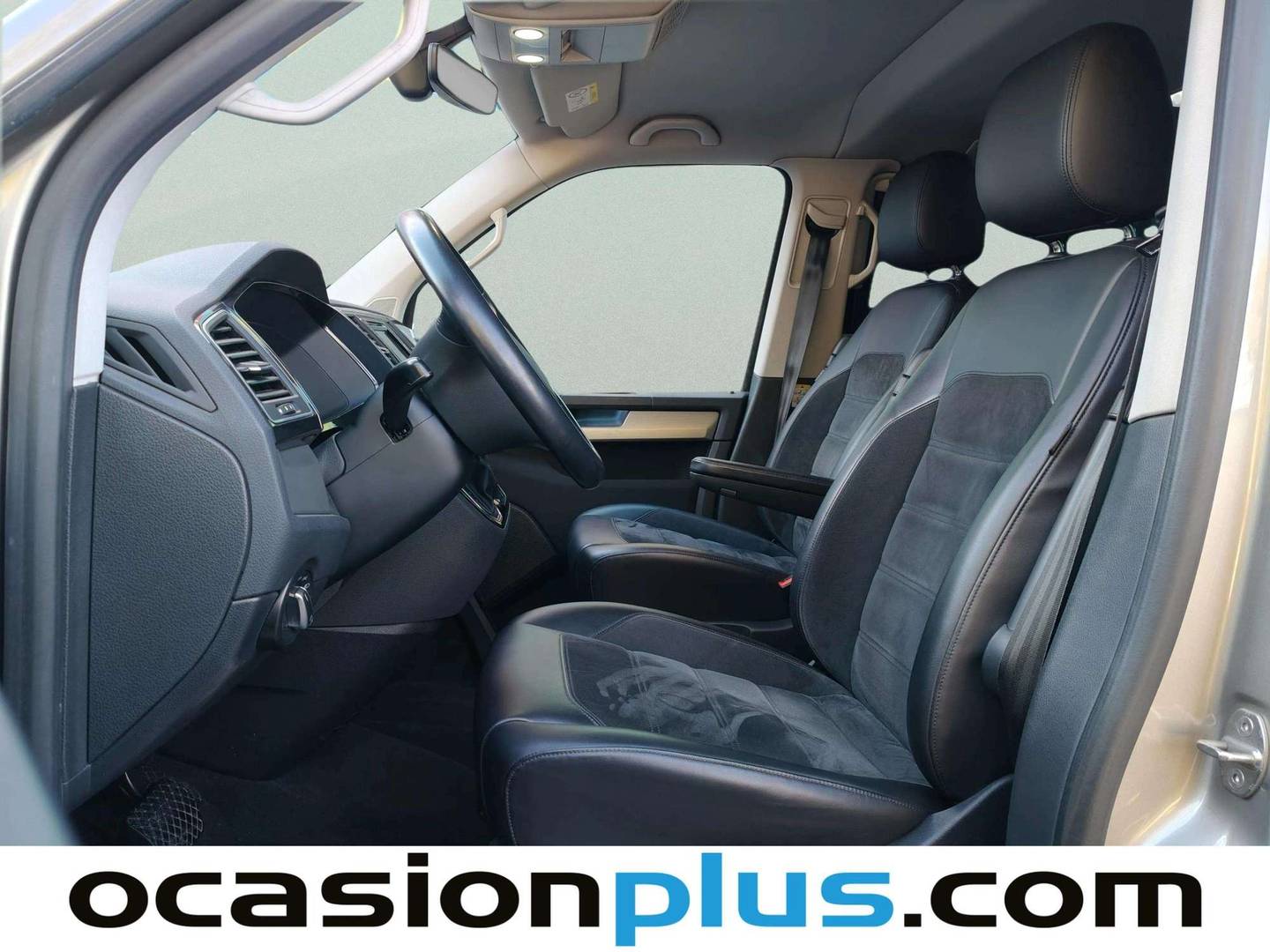 Foto asientos delanteros Volkswagen Multivan Volkswagen Multivan Premium Batalla Corta 2.0 TDI 4Motion BMT (150 CV) DSG 7 Plazas