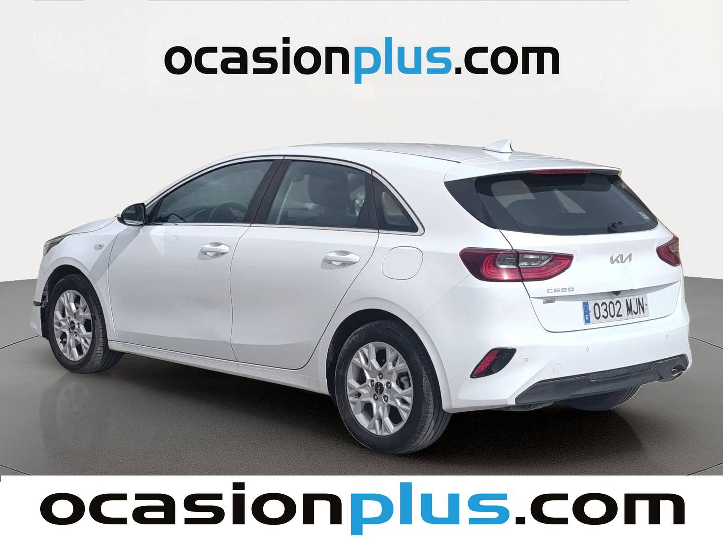Foto trasera KIA Ceed KIA Ceed 1.6 MHEV iMT Drive (136 CV) izquierda