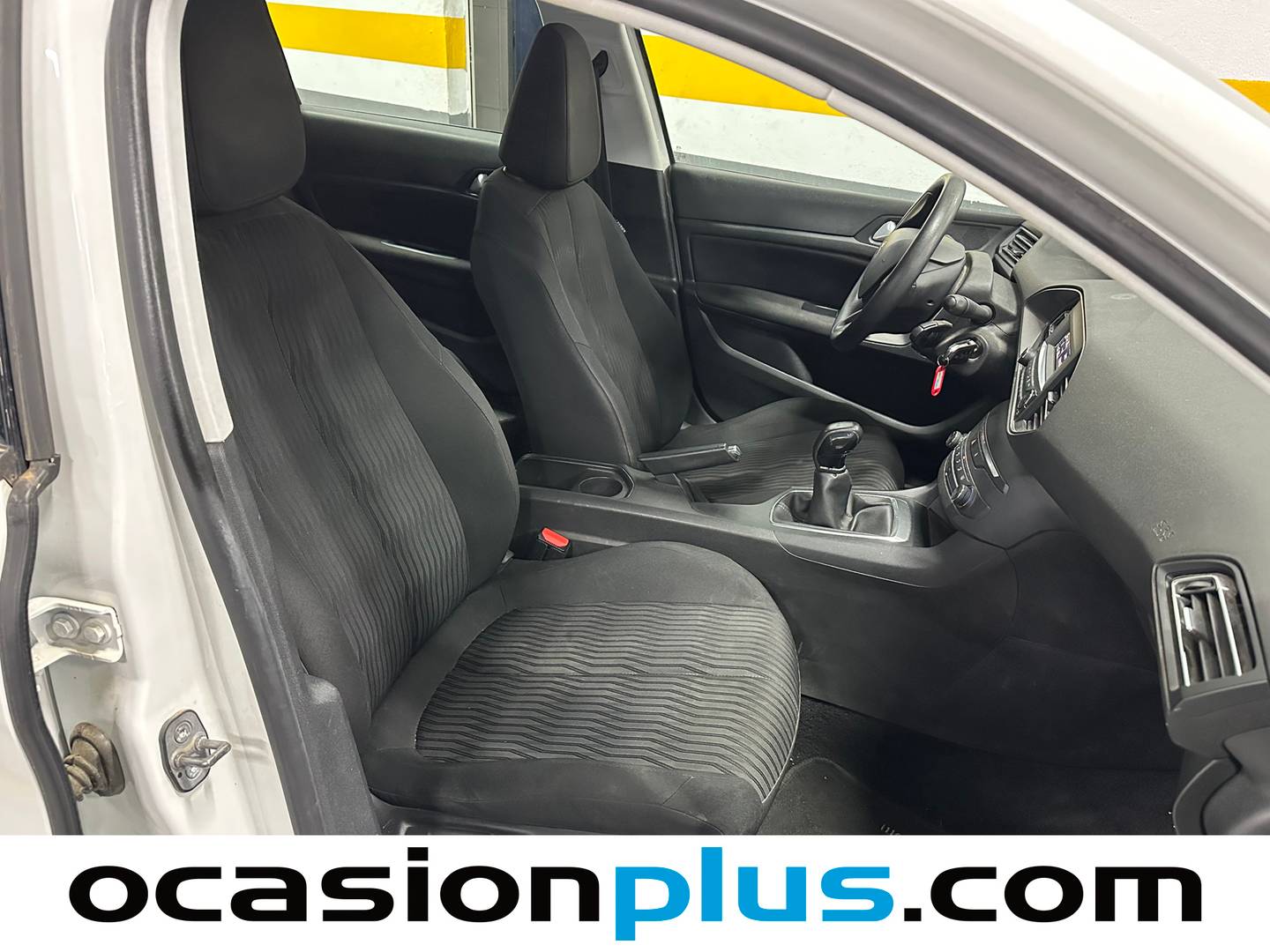 Peugeot 308 Peugeot 308 1.6 BlueHDI S&S Access (100 CV) km 0