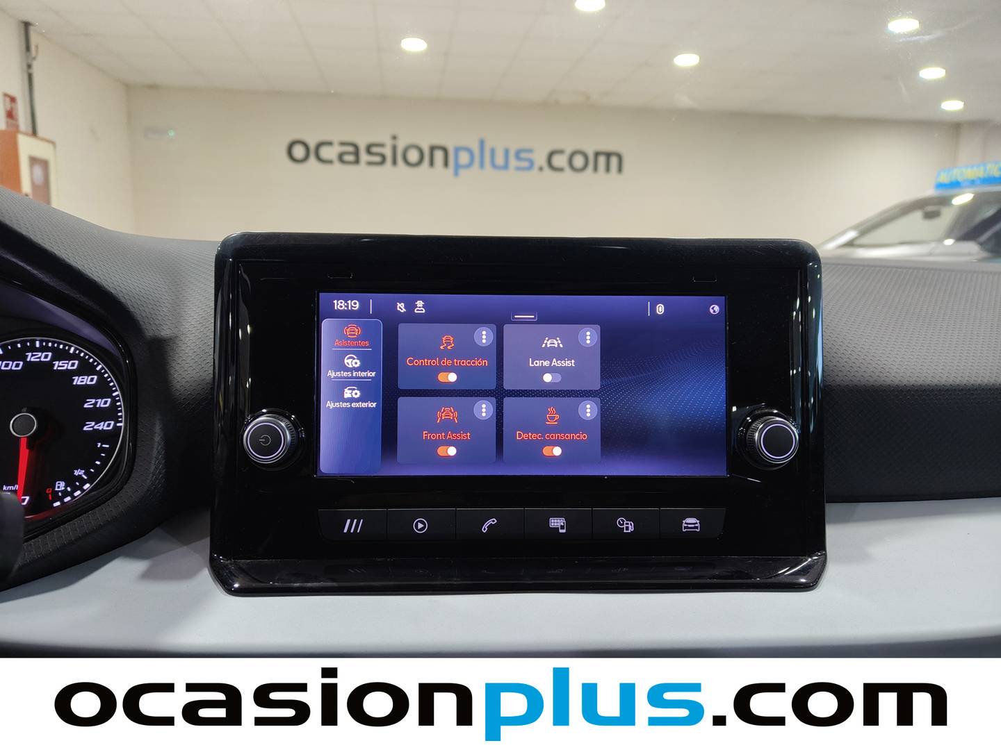 Equipamiento del Seat Arona SEAT Arona 1.0 TSI Reference (95 CV)