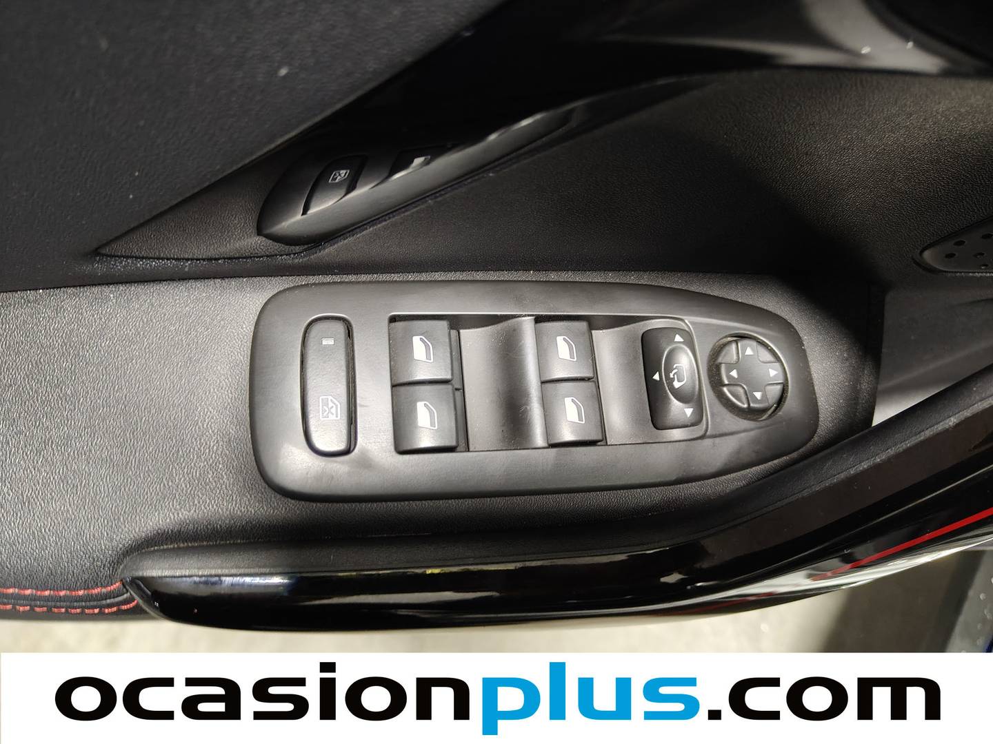 Foto Peugeot 2008 Peugeot 2008 BlueHDi 120 S&S GT Line (120 CV)