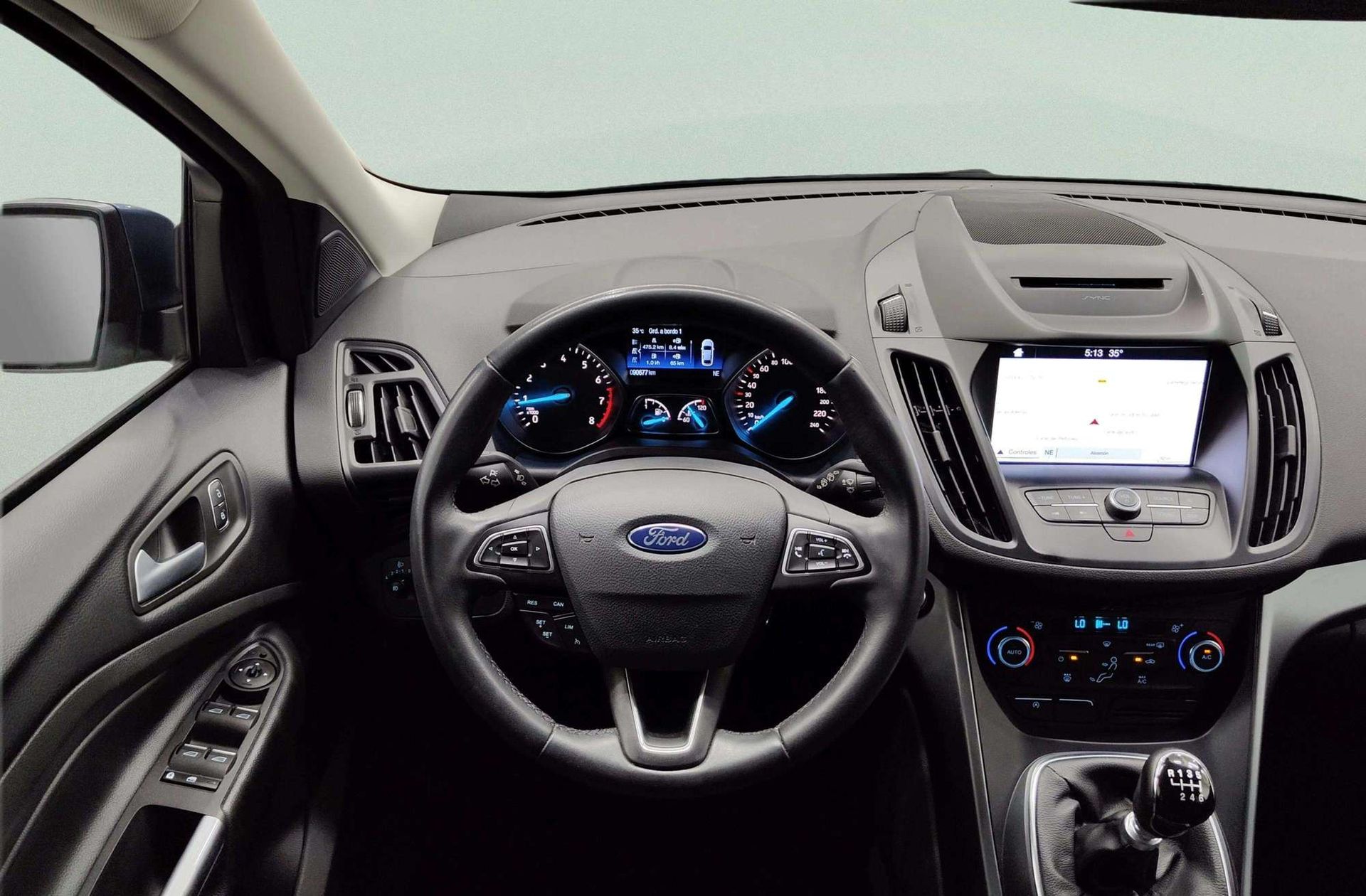 Ford Kuga 1.5 EcoBoost Trend+ 4x2 - foto 30