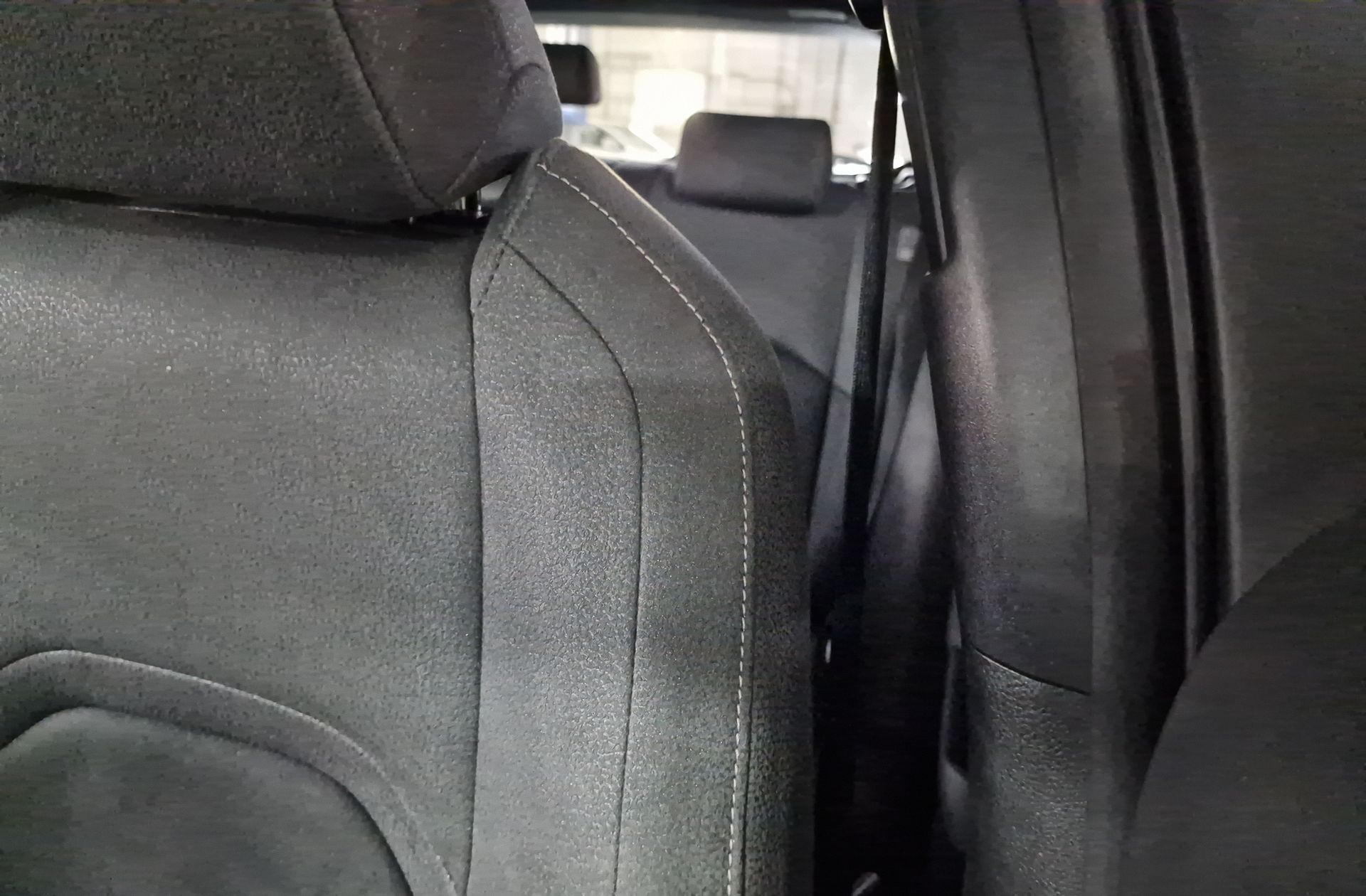 Lexus UX 250h Business 2WD - foto 7