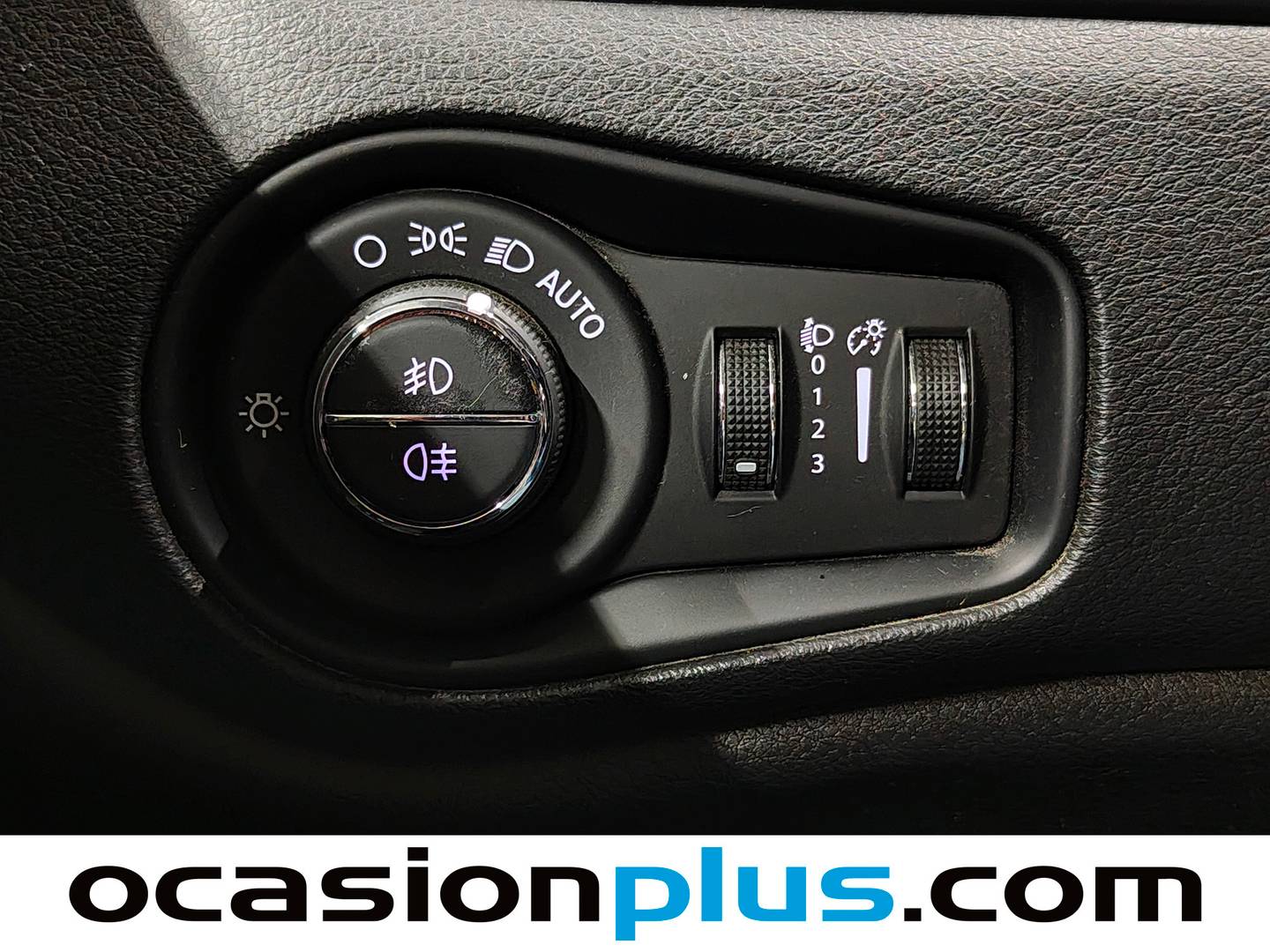 Equipamiento del Jeep Renegade Jeep Renegade 1.0G Longitude 4x2 (120 CV)
