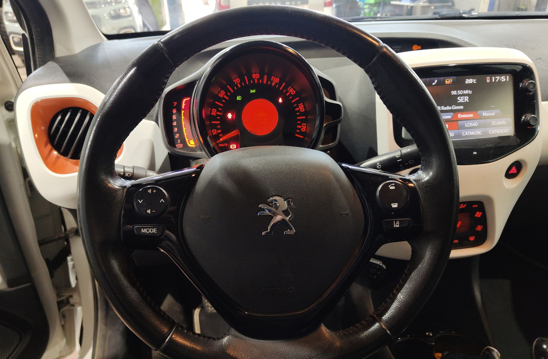 Peugeot 108 1.2 PureTech Roland Garros TOP! - foto 18