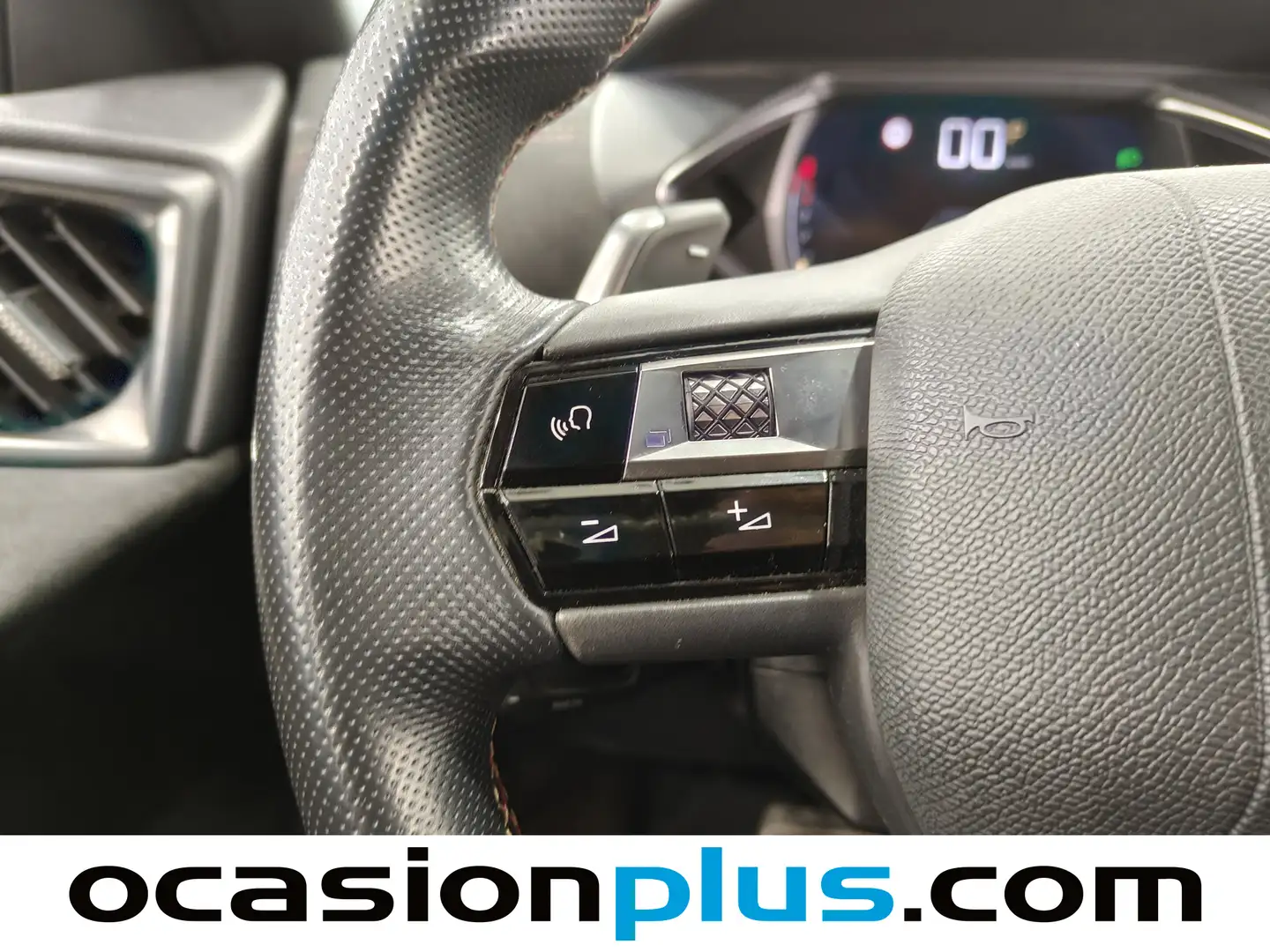 Foto DS DS 3 Crossback DS DS3 BlueHDi 130 Performance Line Auto (131 CV)