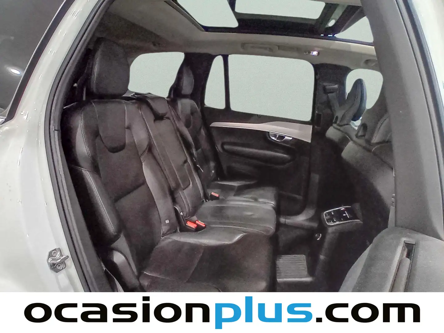 Foto Volvo XC90 Volvo XC90 T8 Momentum AWD Auto (390 CV) 7 Plazas