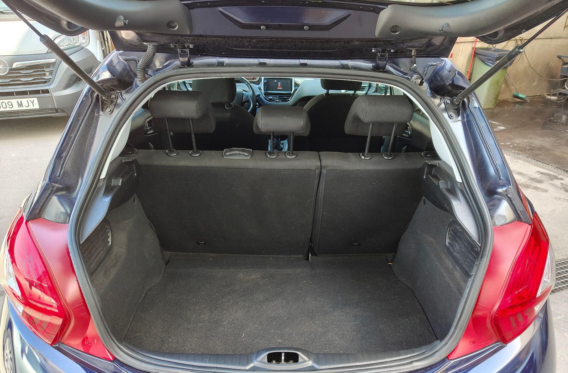Peugeot 208 HDi 68 Style - foto 13