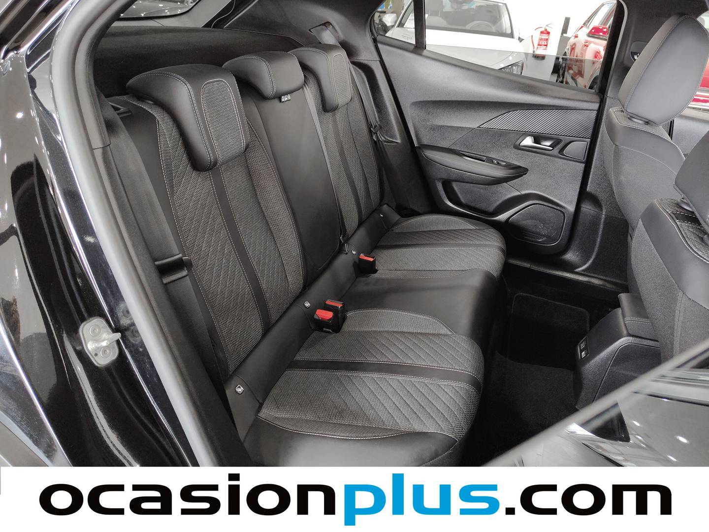 Peugeot 2008 Peugeot 2008 Allure Hybrid eDCS6 (145 CV) híbrido