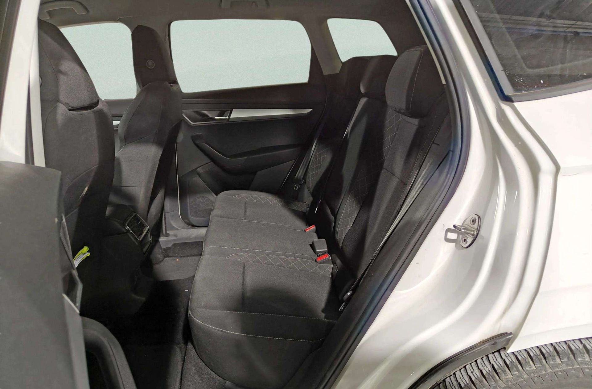 Škoda Karoq 2.0 TDI Ambition 4x4 DSG - foto 13