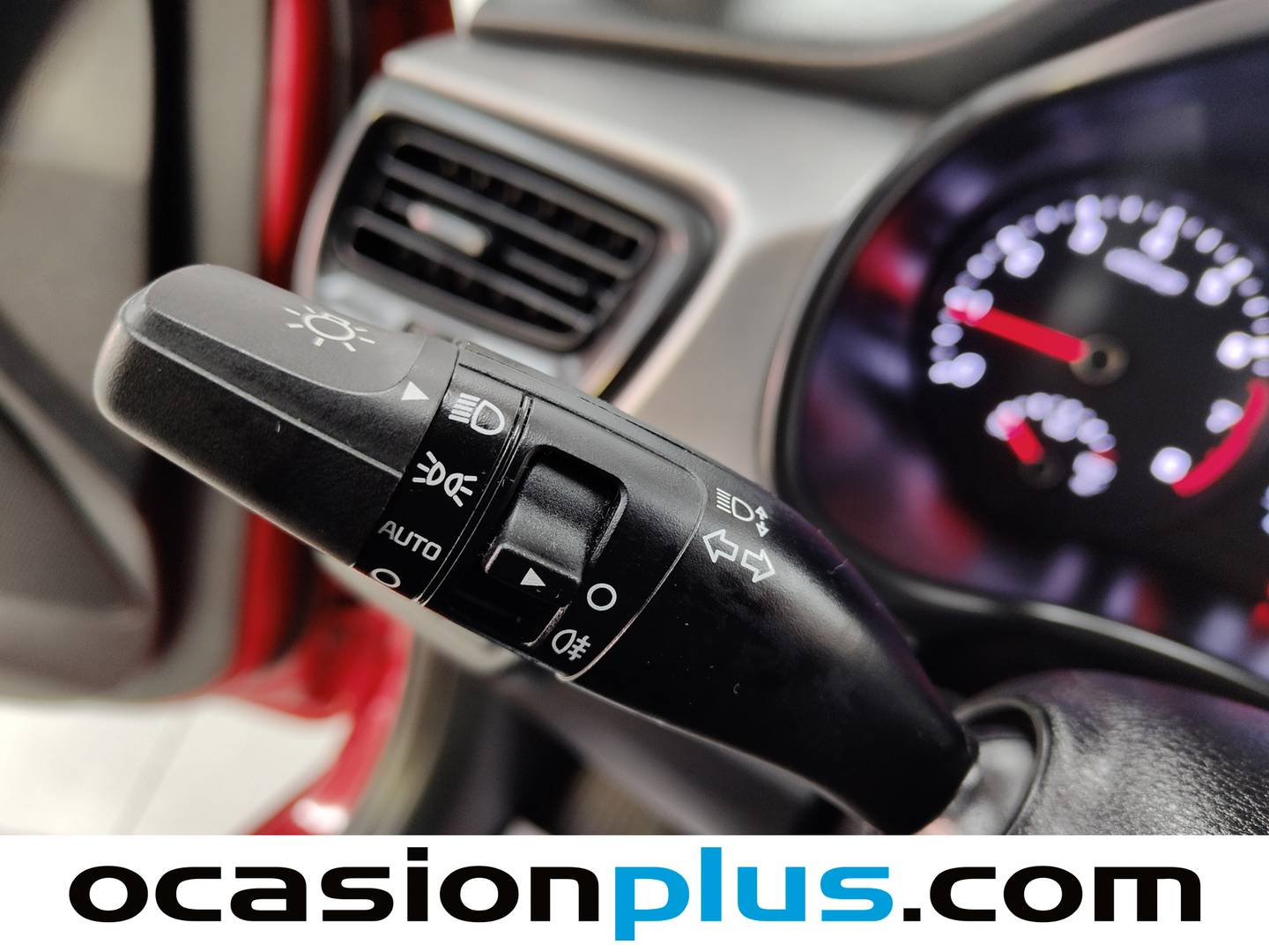 Equipamiento del KIA Rio KIA Rio 1.2 CVVT Concept (84 CV)