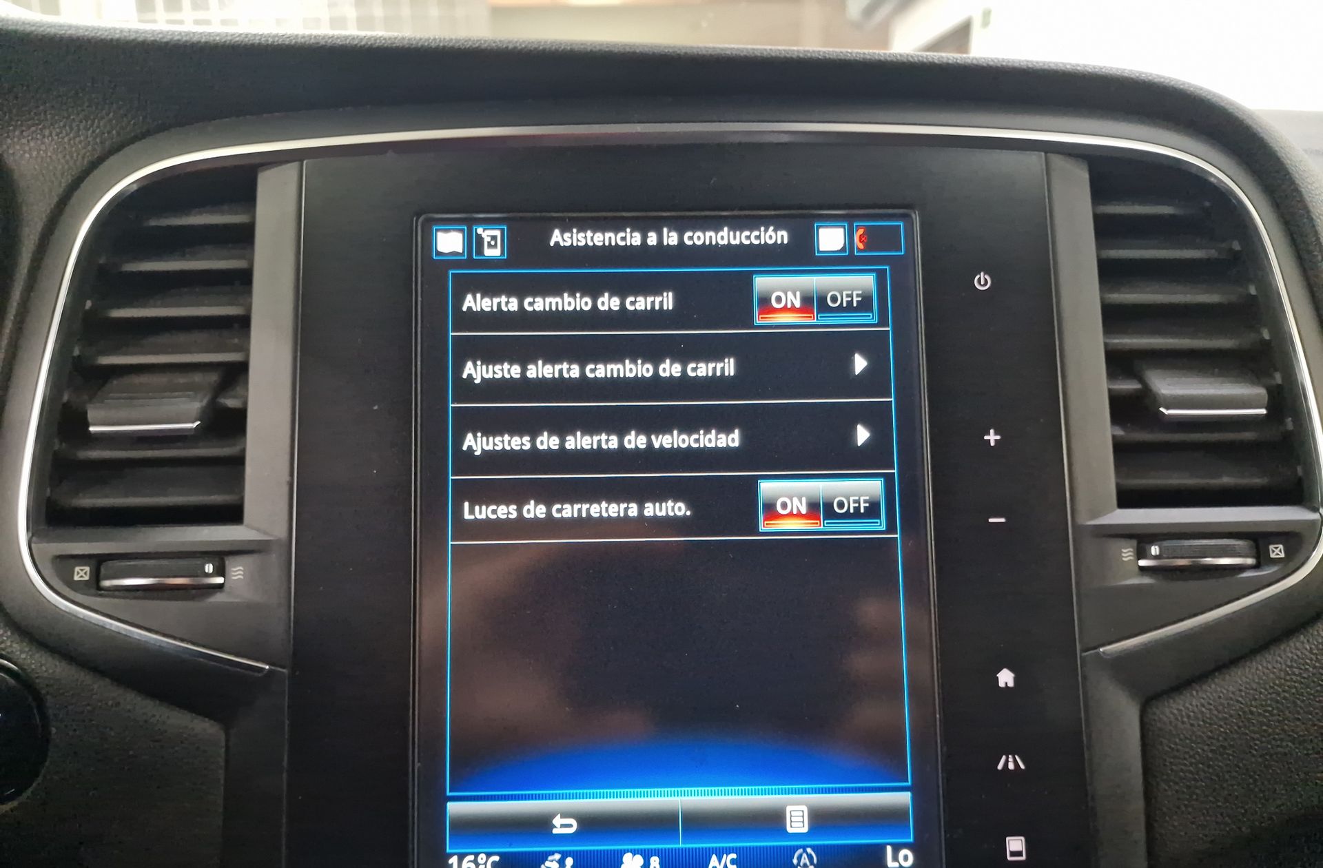 Renault Mégane GT Line TCe GPF - foto 13