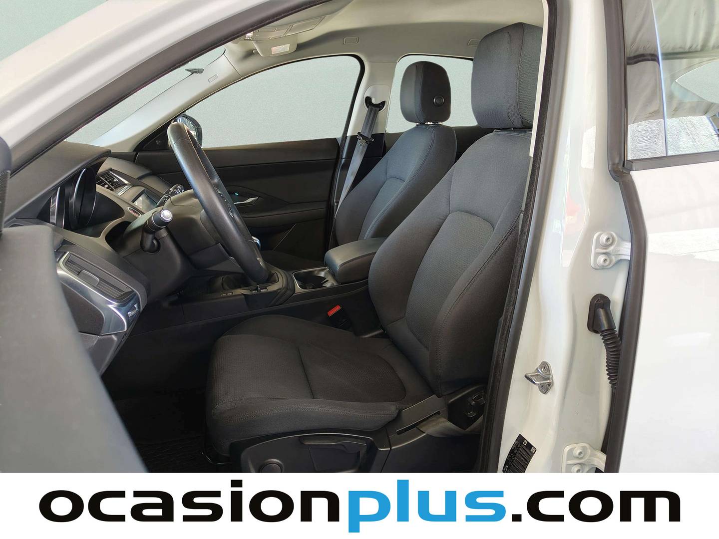 Foto asientos delanteros Jaguar E-Pace Jaguar E-PACE 2.0D (150 CV)