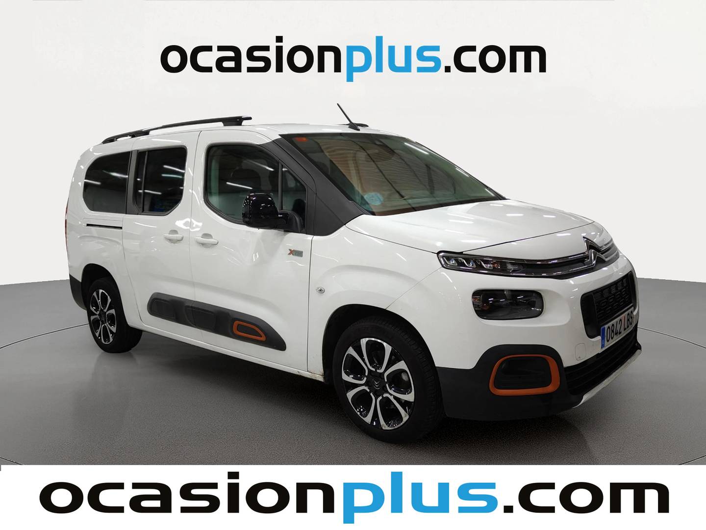 Foto delantera Citroën Berlingo Citroën Berlingo BlueHDi 100 S&S Talla XL Shine (102 CV) 7 Plazas derecha