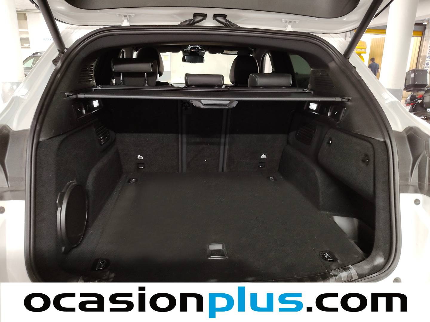 Fotos maletero Alfa Romeo Stelvio Alfa Romeo Stelvio 2.9 Gasolina Quadrifoglio Q4 (510 CV)
