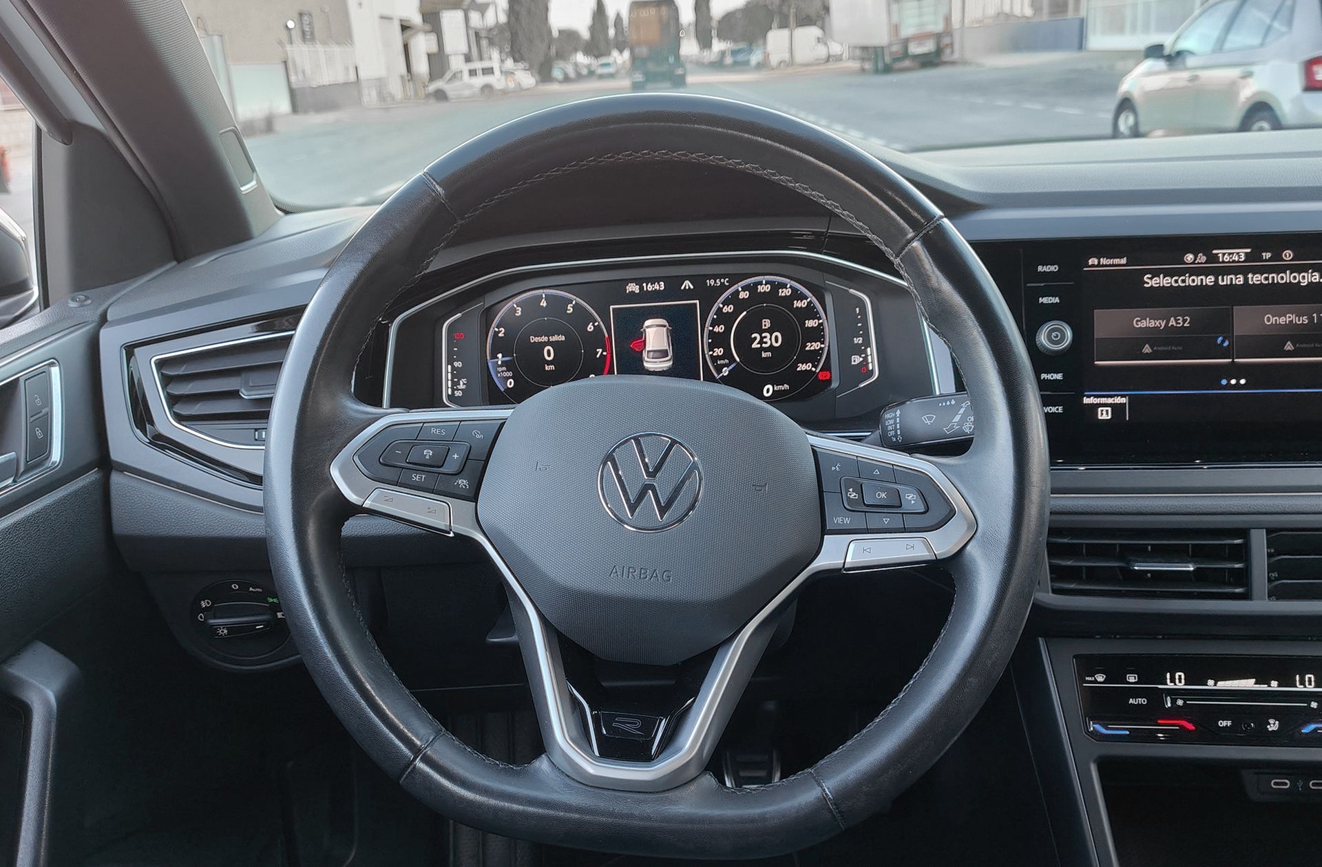Volkswagen Taigo R-Line 1.0 TSI - foto 20