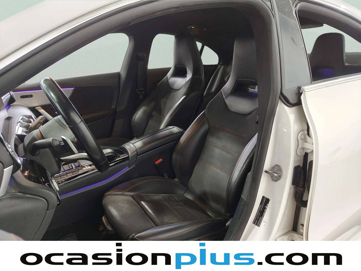 Foto asientos delanteros Mercedes CLA Mercedes-Benz CLA 200  (163 CV) Pack AMG