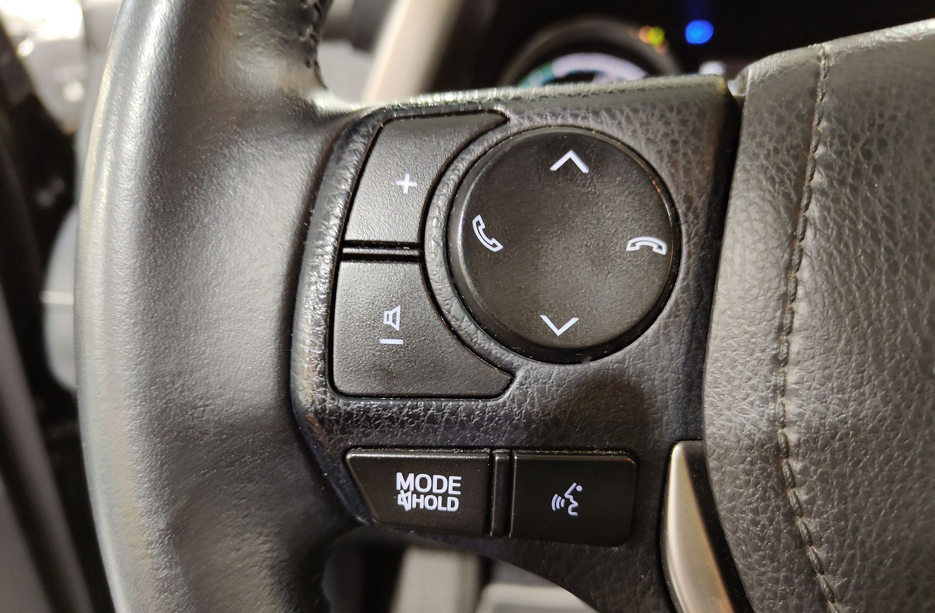 Toyota RAV4 2.5l hybrid Advance 2WD - foto 25