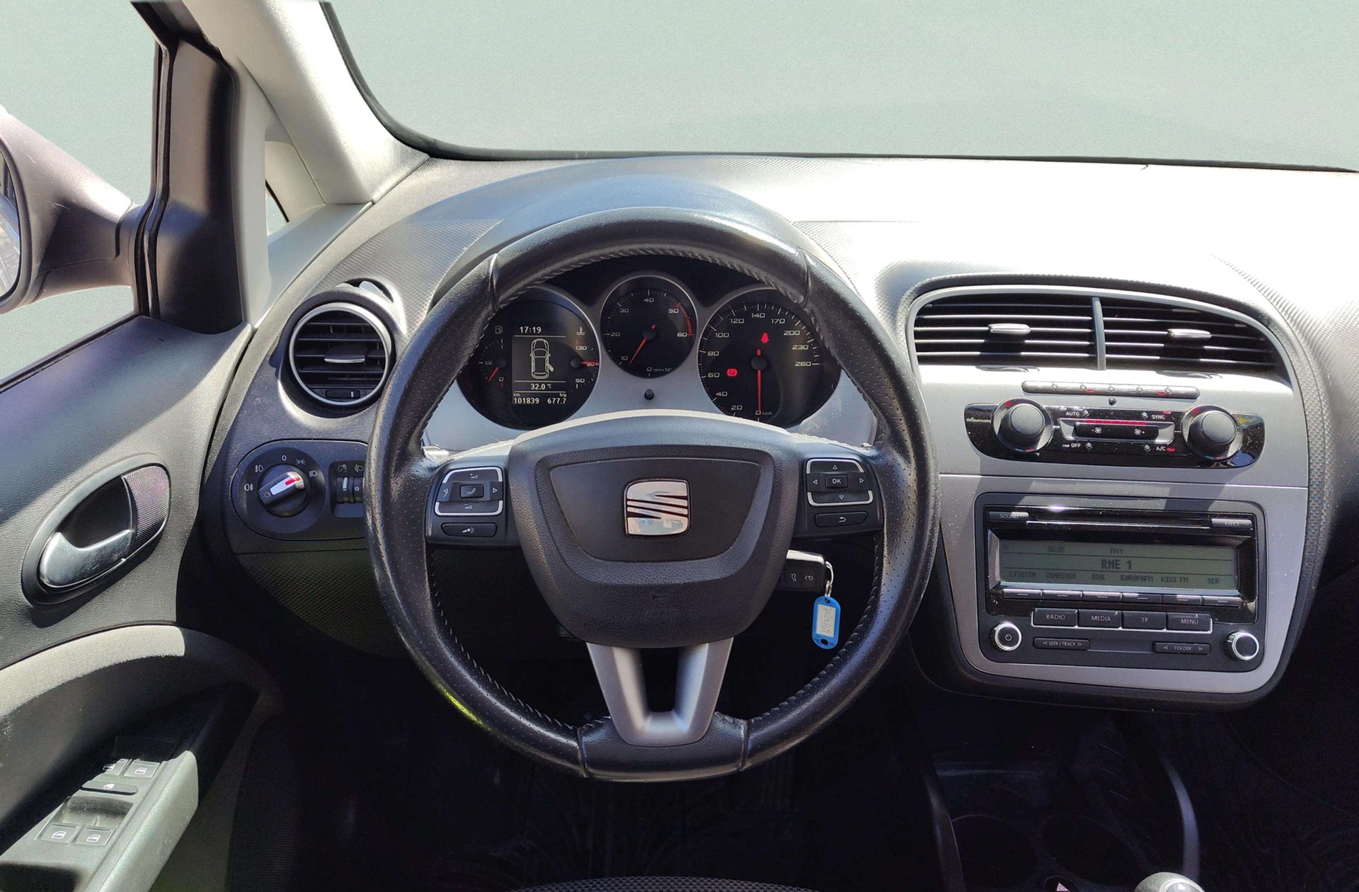 SEAT Altea XL 1.6 TDI I-Tech E-Ecomotive - foto 17