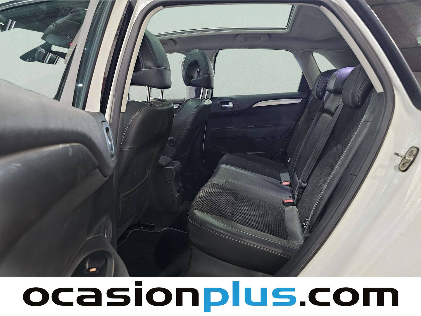 Foto asientos traseros Citroën C4 Citroën C4 BlueHDi 120 6v Shine (120 CV)