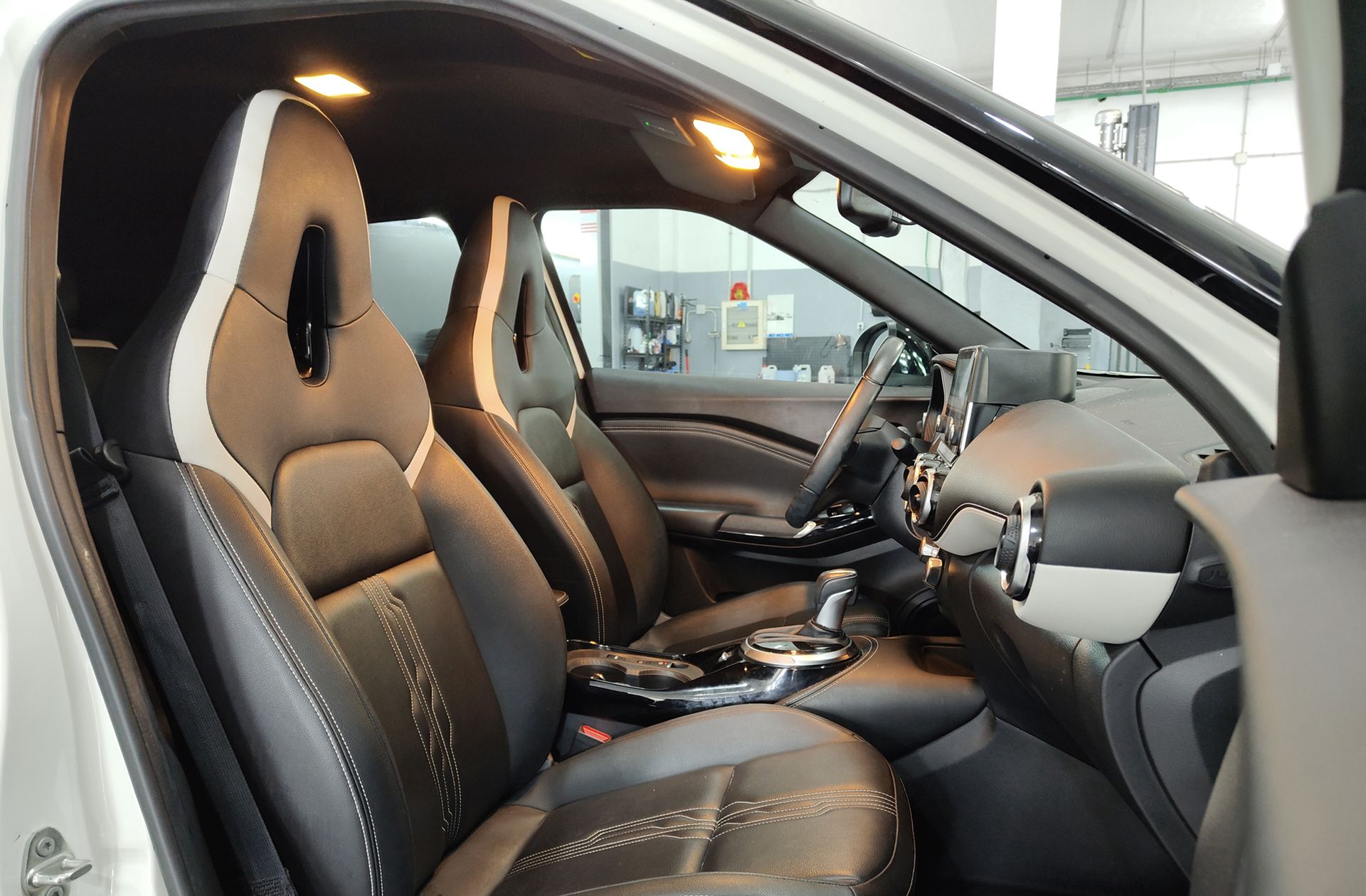 Nissan Juke 1.6 Hybrid Premiere Edition - foto 19