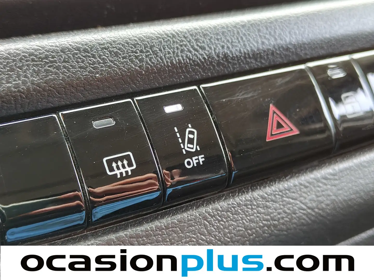 Foto Peugeot Boxer PEUGEOT Boxer 3.3 L2 H2 BHDI (120CV)