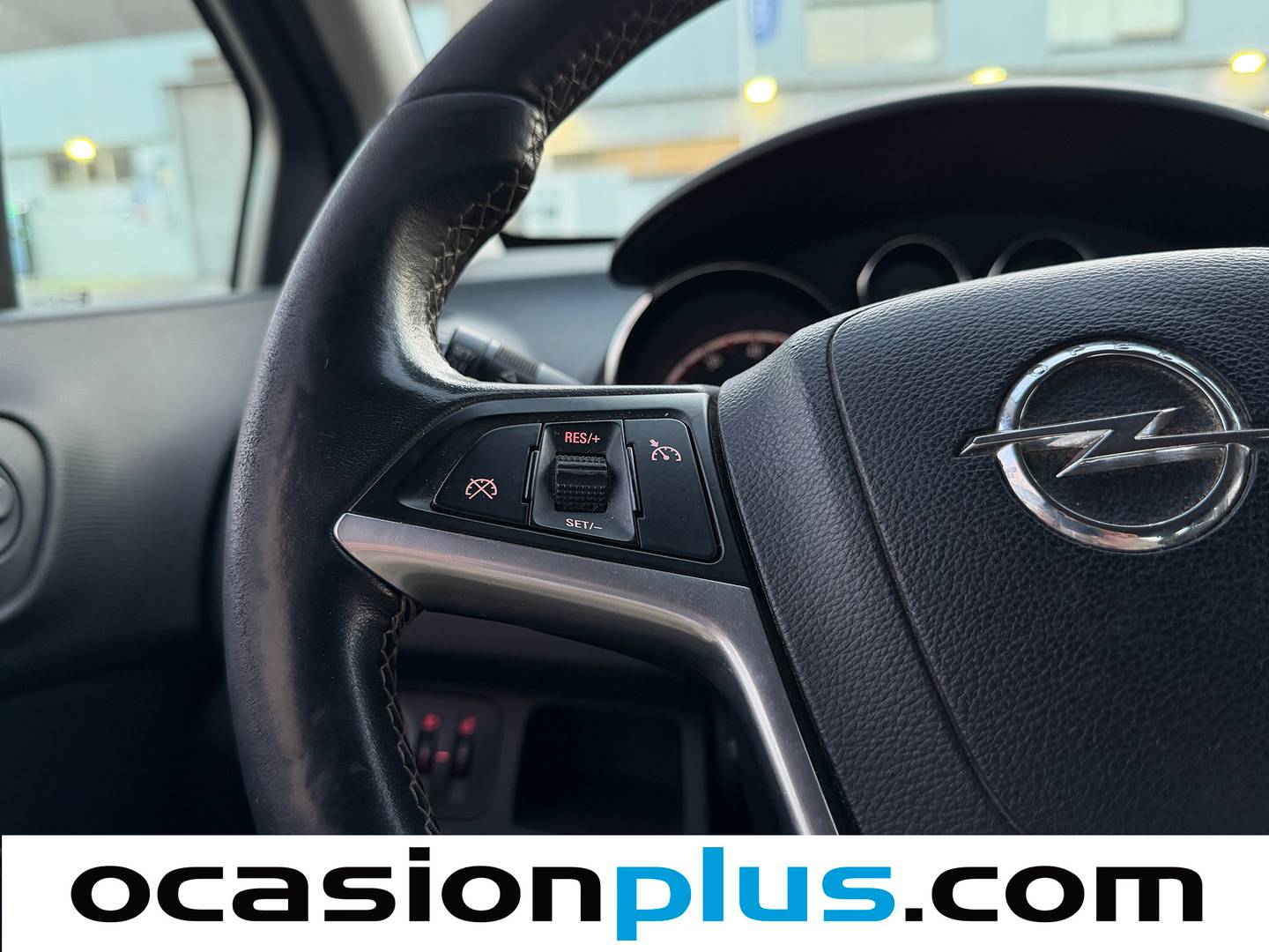 Extras y acabados del Opel Meriva Opel Meriva 1.4 GLP Selective (120 CV)