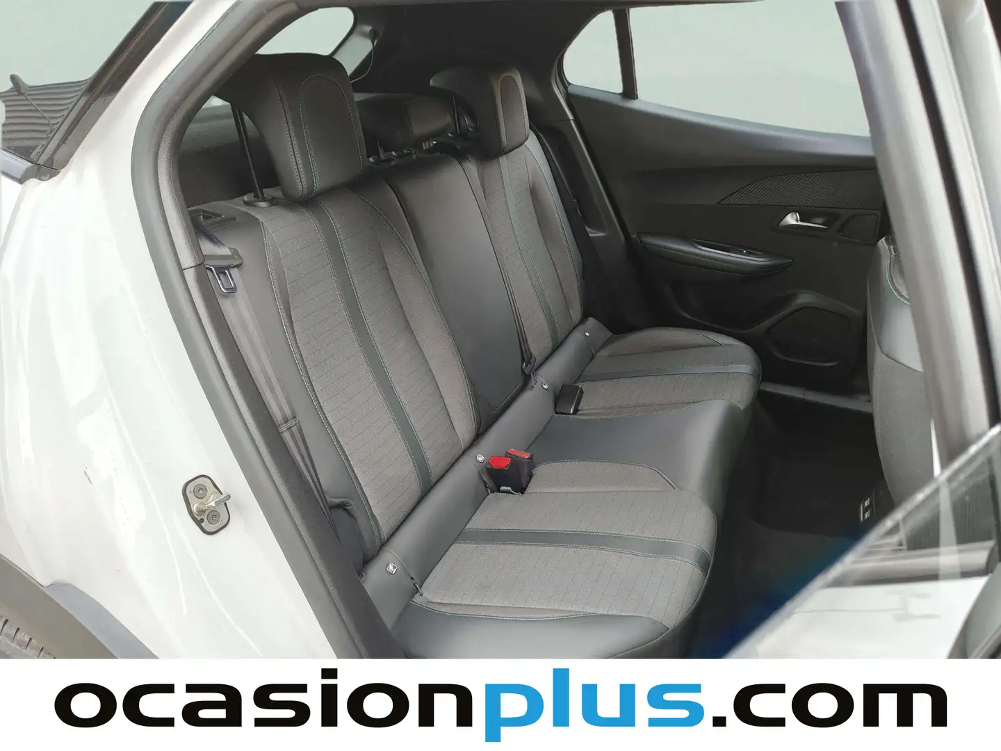 Foto Peugeot 2008 Peugeot 2008 PureTech 130 S&S Allure Pack (130 CV)