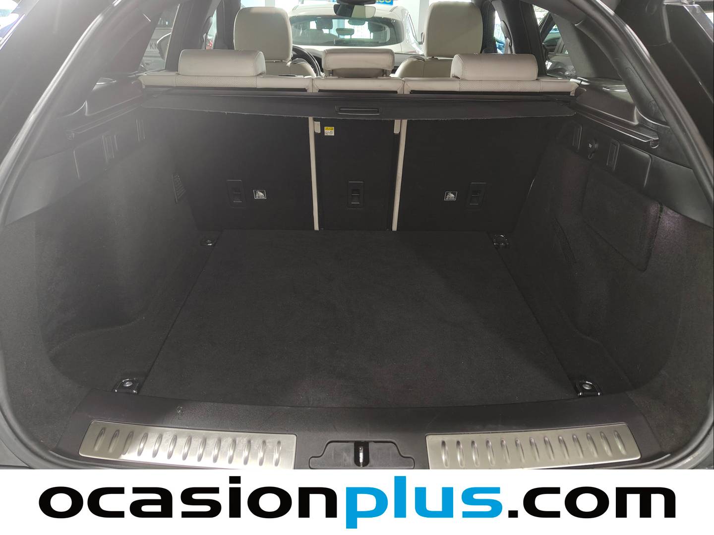 Fotos maletero Land Rover Range Rover Velar Land Rover Range Rover Velar P250 R-Dynamic 4WD Auto (250 CV)