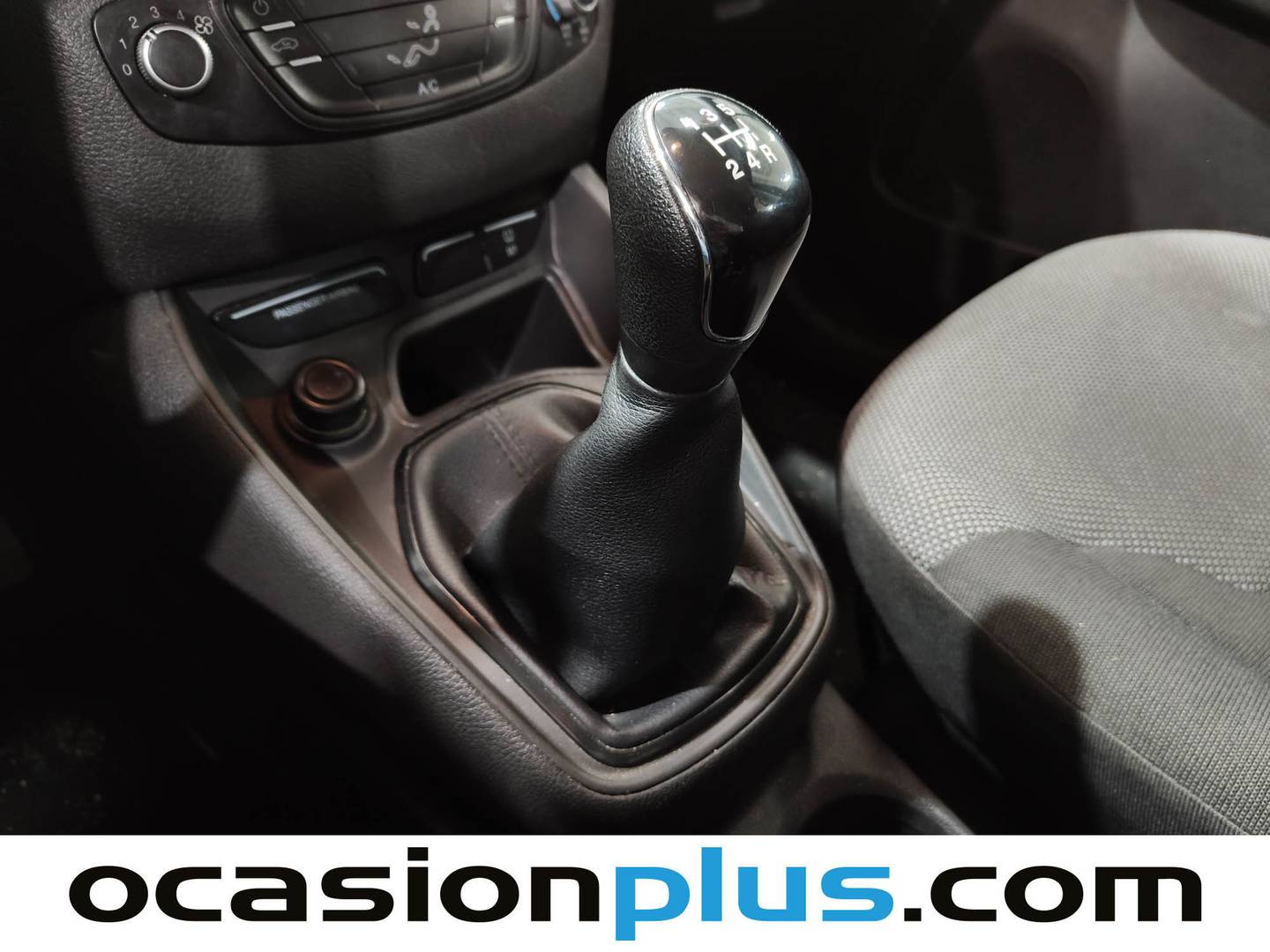 Ford Tourneo Courier Ford Tourneo Courier 1.0 EcoBoost Ambiente (100 CV) de segunda mano