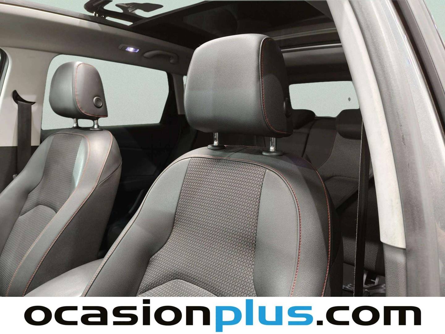 Equipamiento del Seat León Seat León ST 2.0 TDI S&S FR (150 CV)