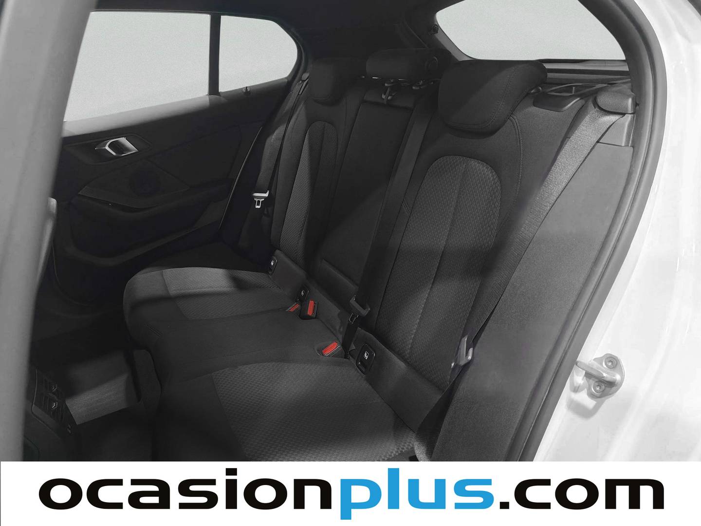 Foto asientos traseros BMW Serie 1 BMW Serie 1 118i (140 CV)