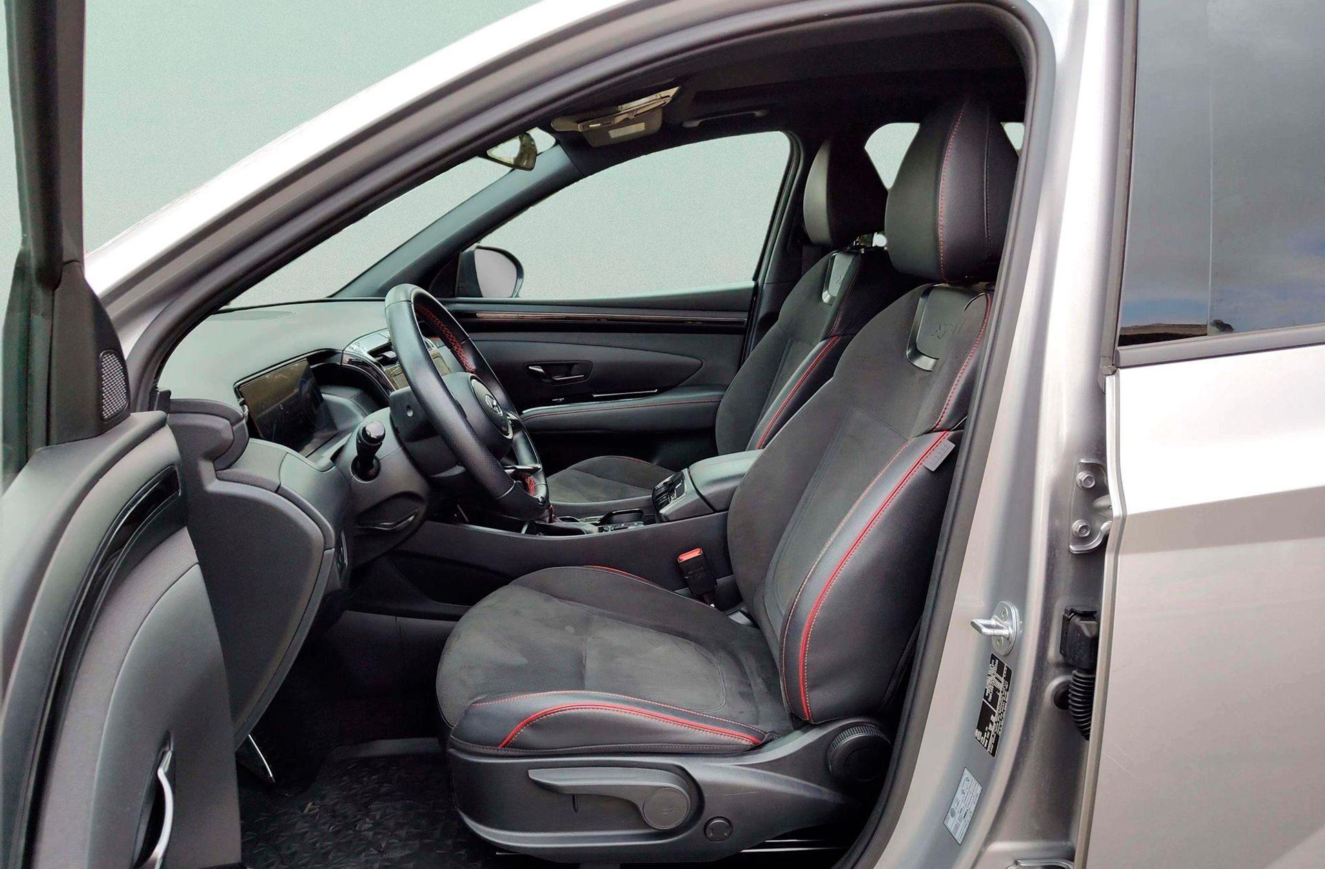 Hyundai Tucson 1.6 CRDi 48V N-Line Sky Safe DCT - foto 12