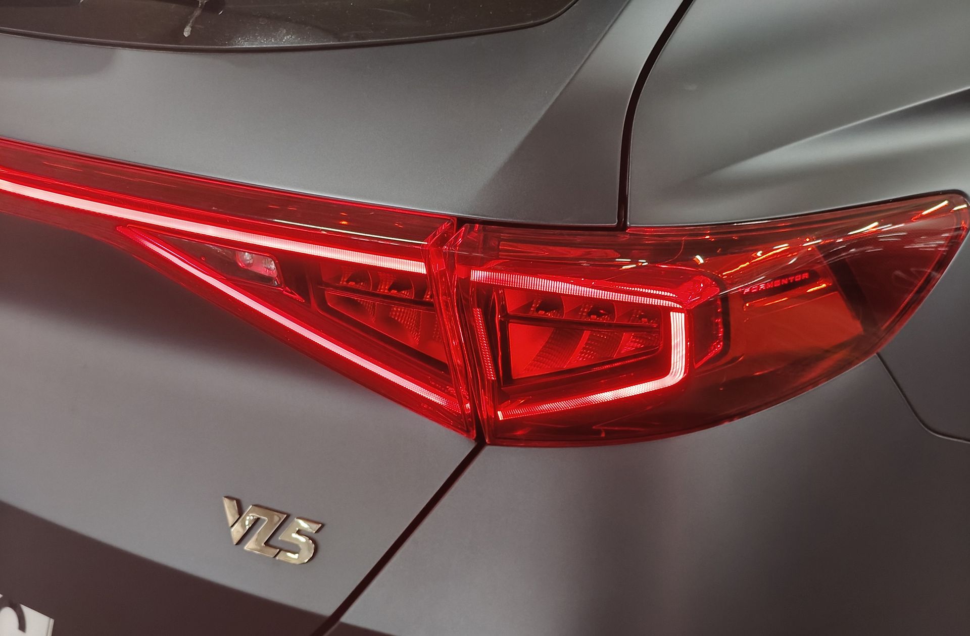 Cupra Formentor 2.5 TSI VZ5 4Drive DSG - foto 22