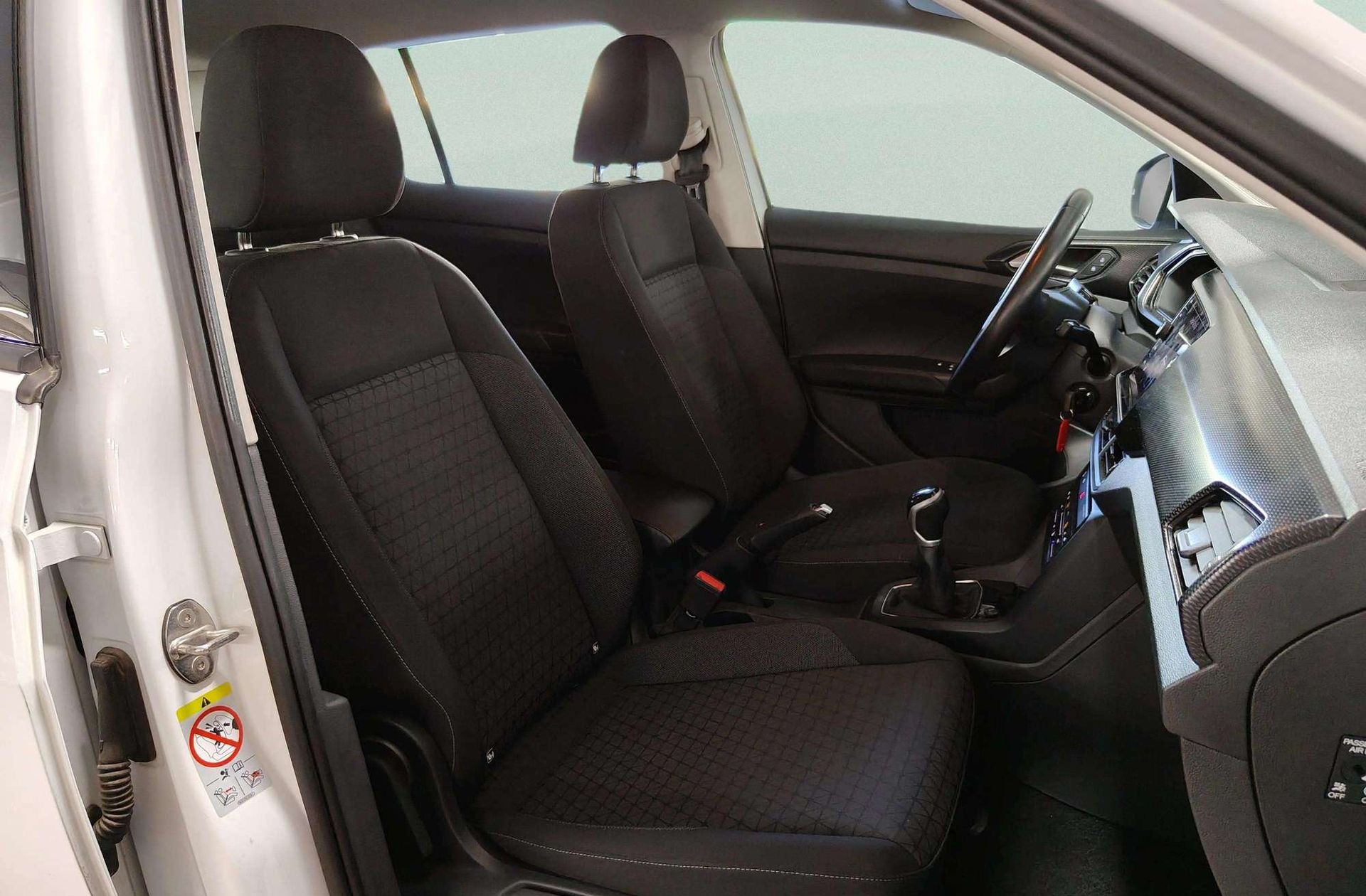 Volkswagen T-Cross Advance 1.0 TSI - foto 17