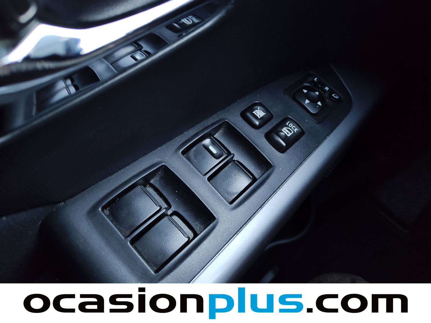 Foto Mitsubishi Outlander Mitsubishi Outlander 2.0 DI-D Intense Plus (140 CV) 7 Plazas