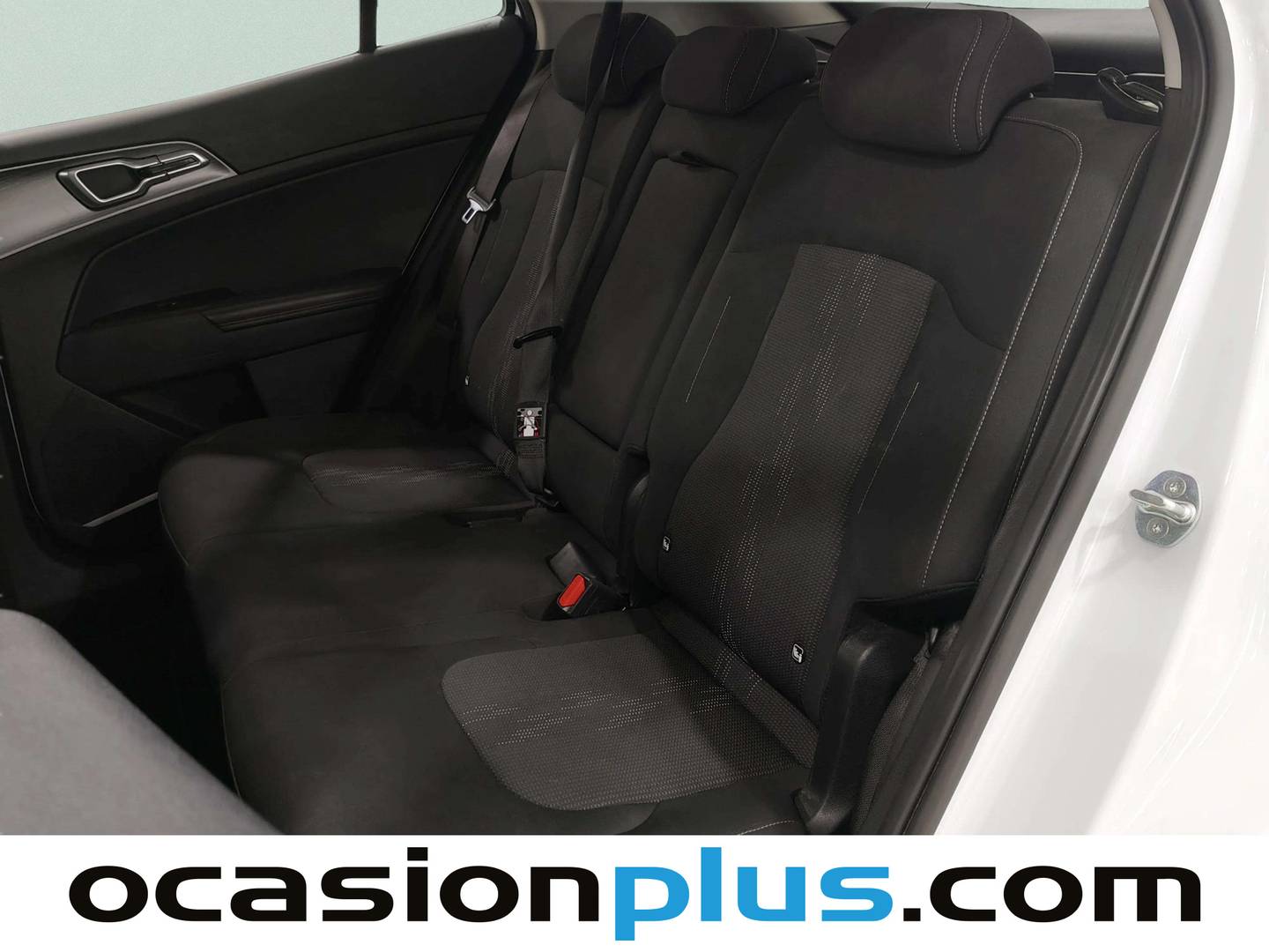Foto asientos traseros KIA Sportage KIA Sportage 1.6 T-GDi MHEV Drive 4x2 (160 CV)