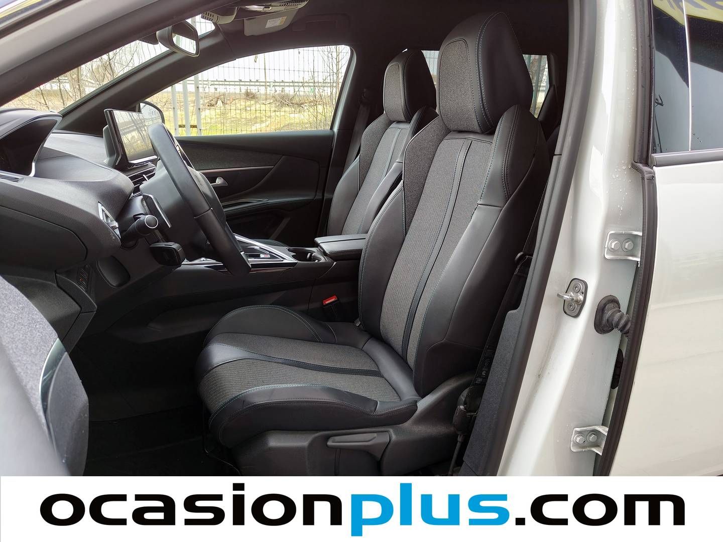 Foto asientos delanteros Peugeot 5008 Peugeot 5008 BlueHDI 130 S&S Allure Pack EAT8 (130 CV)