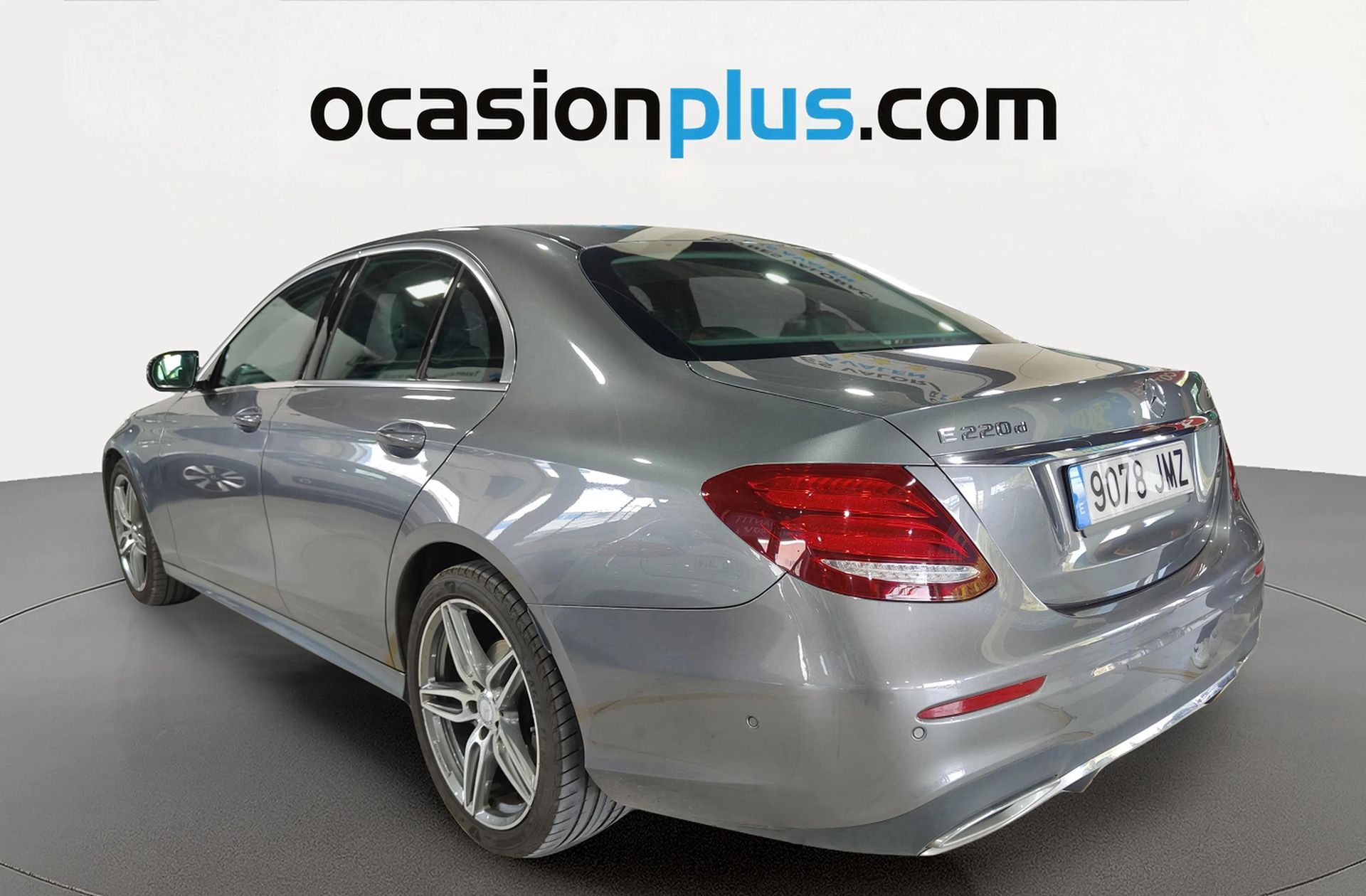 Mercedes-Benz Clase E E 220 d Pack AMG - foto 4
