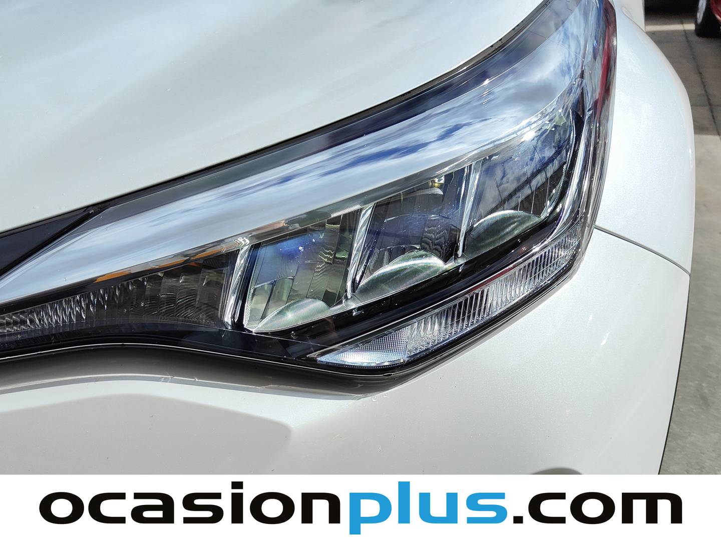 Toyota C-HR Toyota C-HR 1.8 125H Advance (122 CV) 122cv