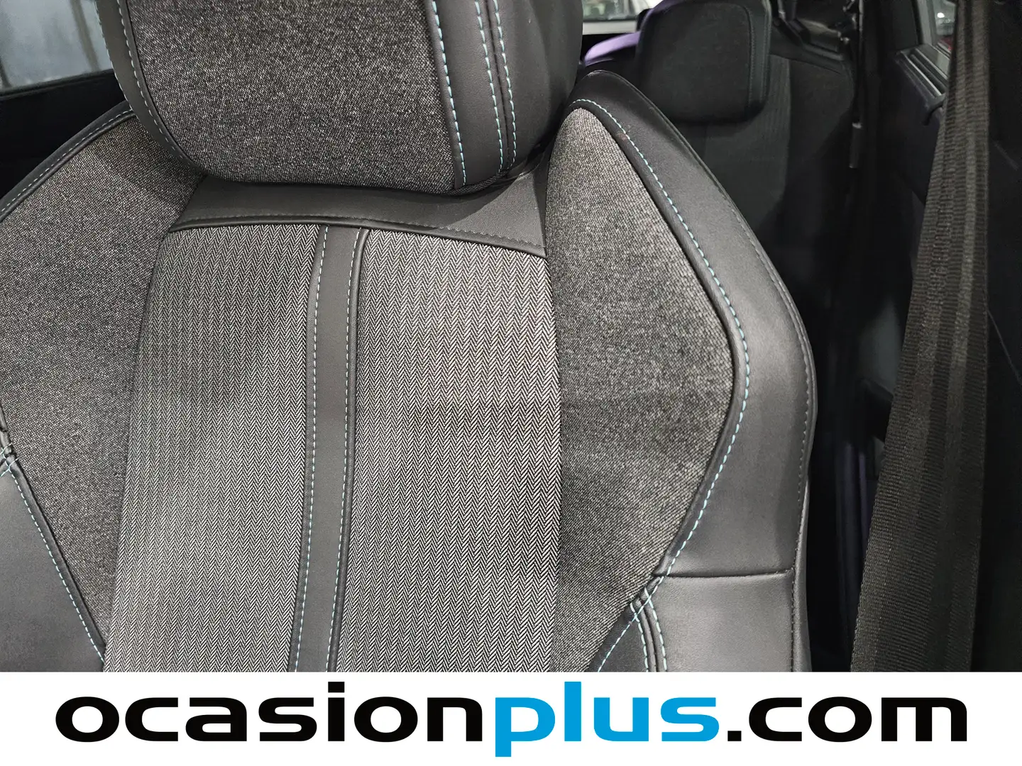 Foto Peugeot 5008 Peugeot 5008 PureTech 130 S&S Allure Pack EAT8 (130 CV) 7 PLAZAS