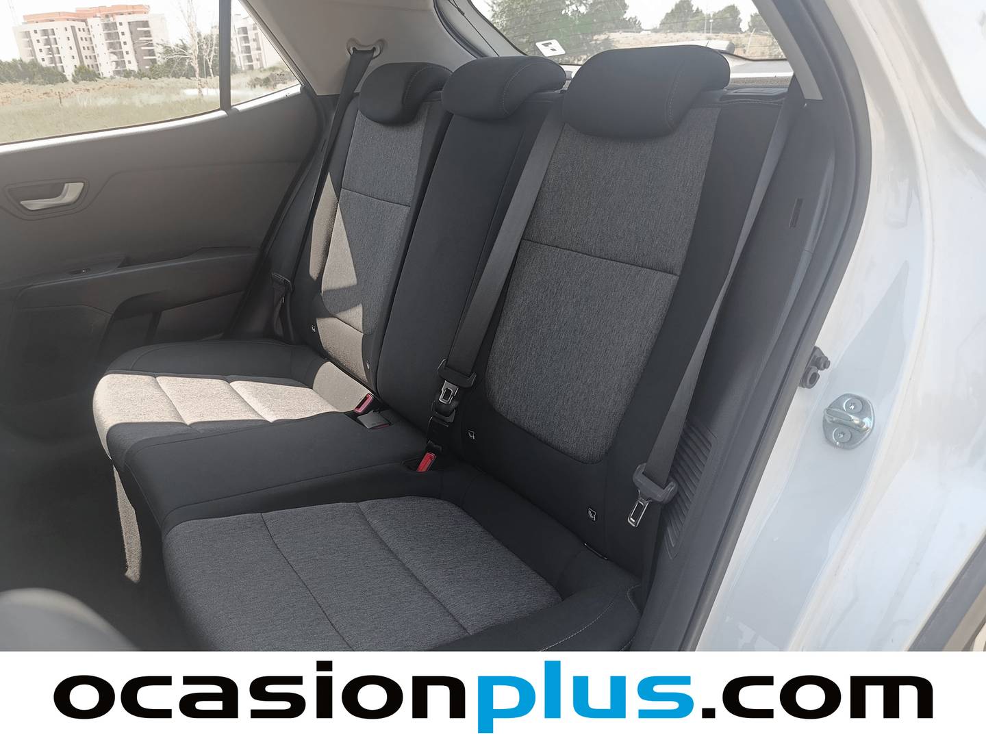 Foto asientos traseros KIA Stonic KIA Stonic 1.0 T-GDi MHEV MT Concept (100 CV)