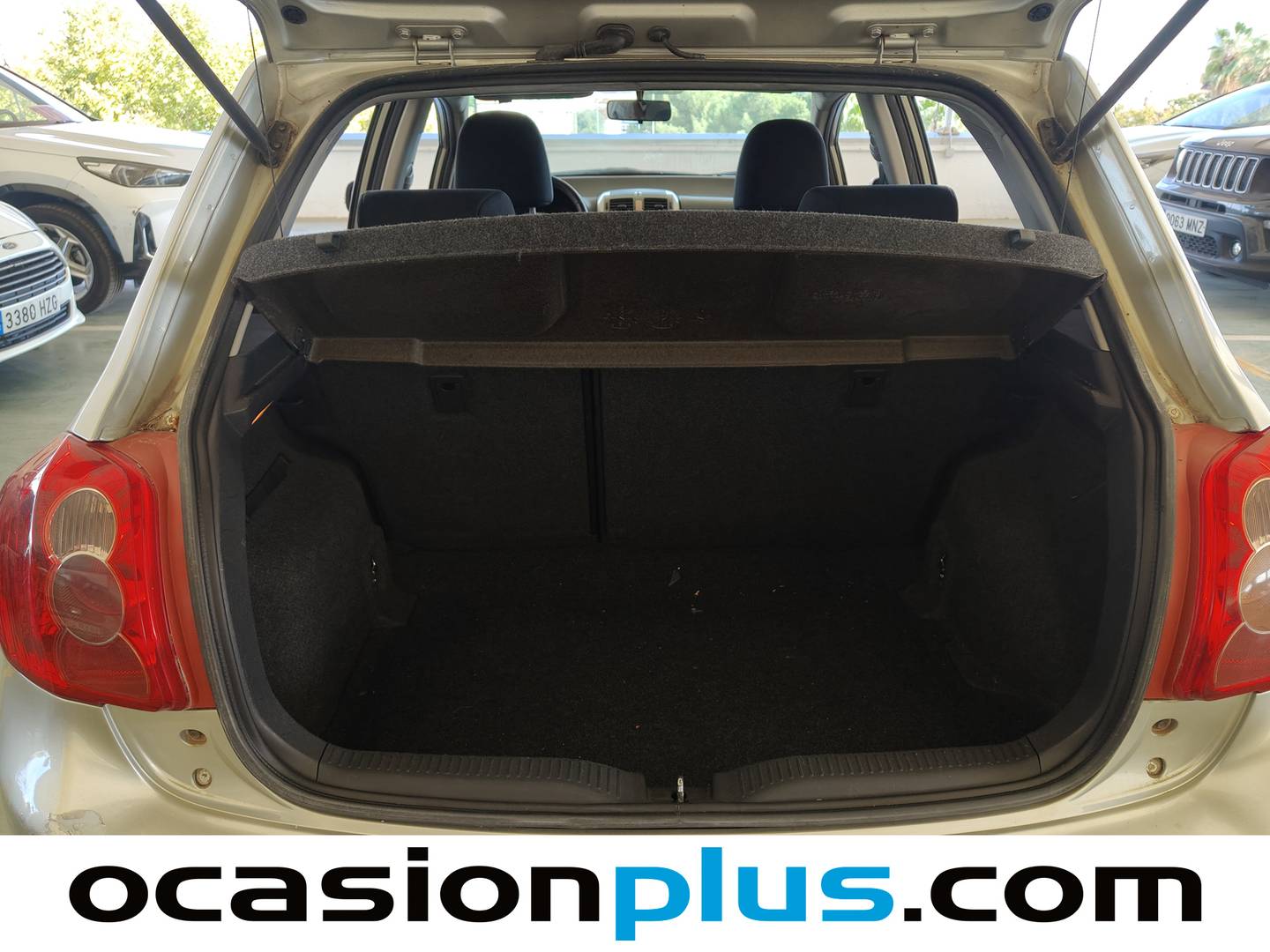 Foto Toyota Auris Toyota Auris 1.4 VVT-i  (97 CV)