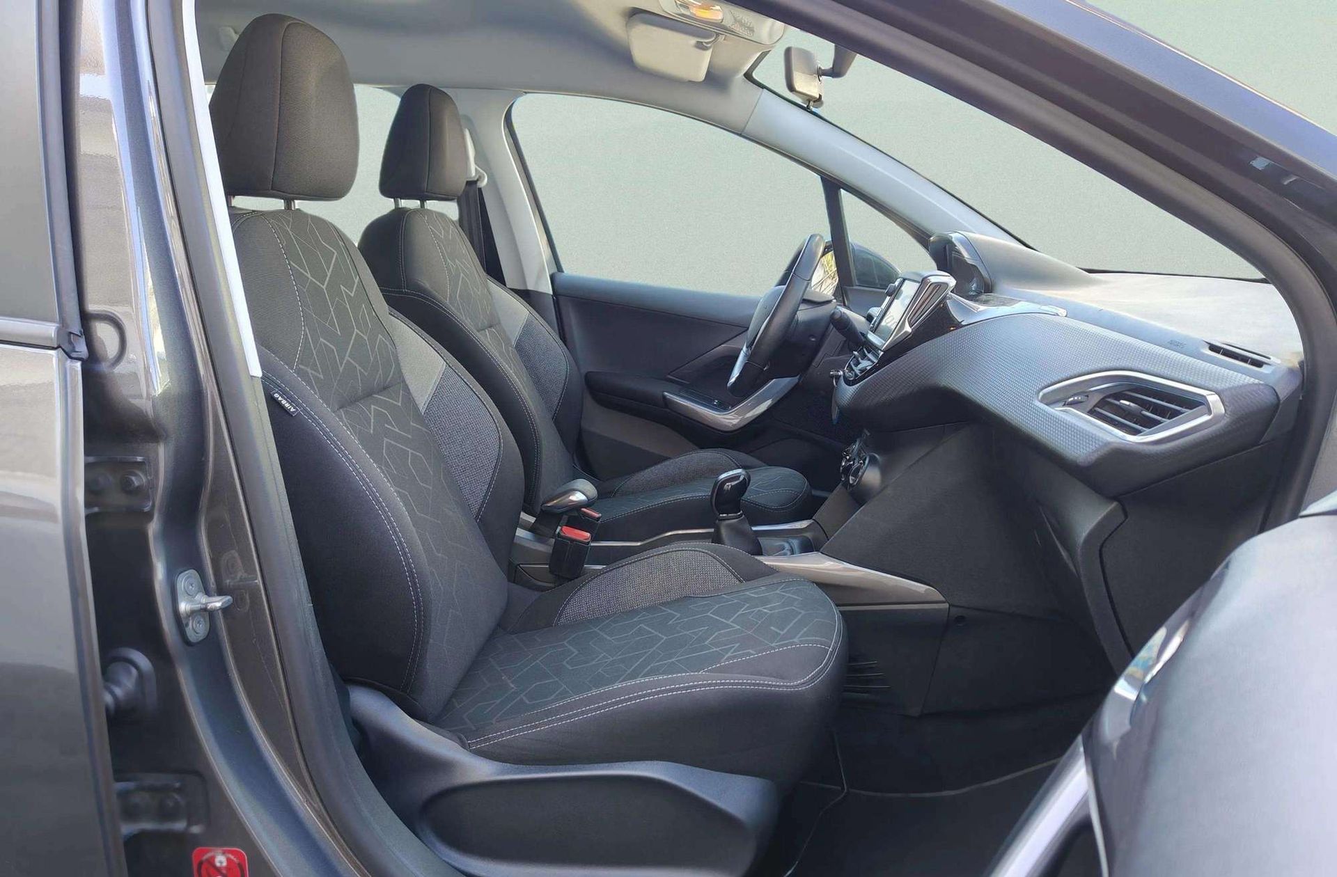 Peugeot 2008 BlueHDi 100 Active - foto 15