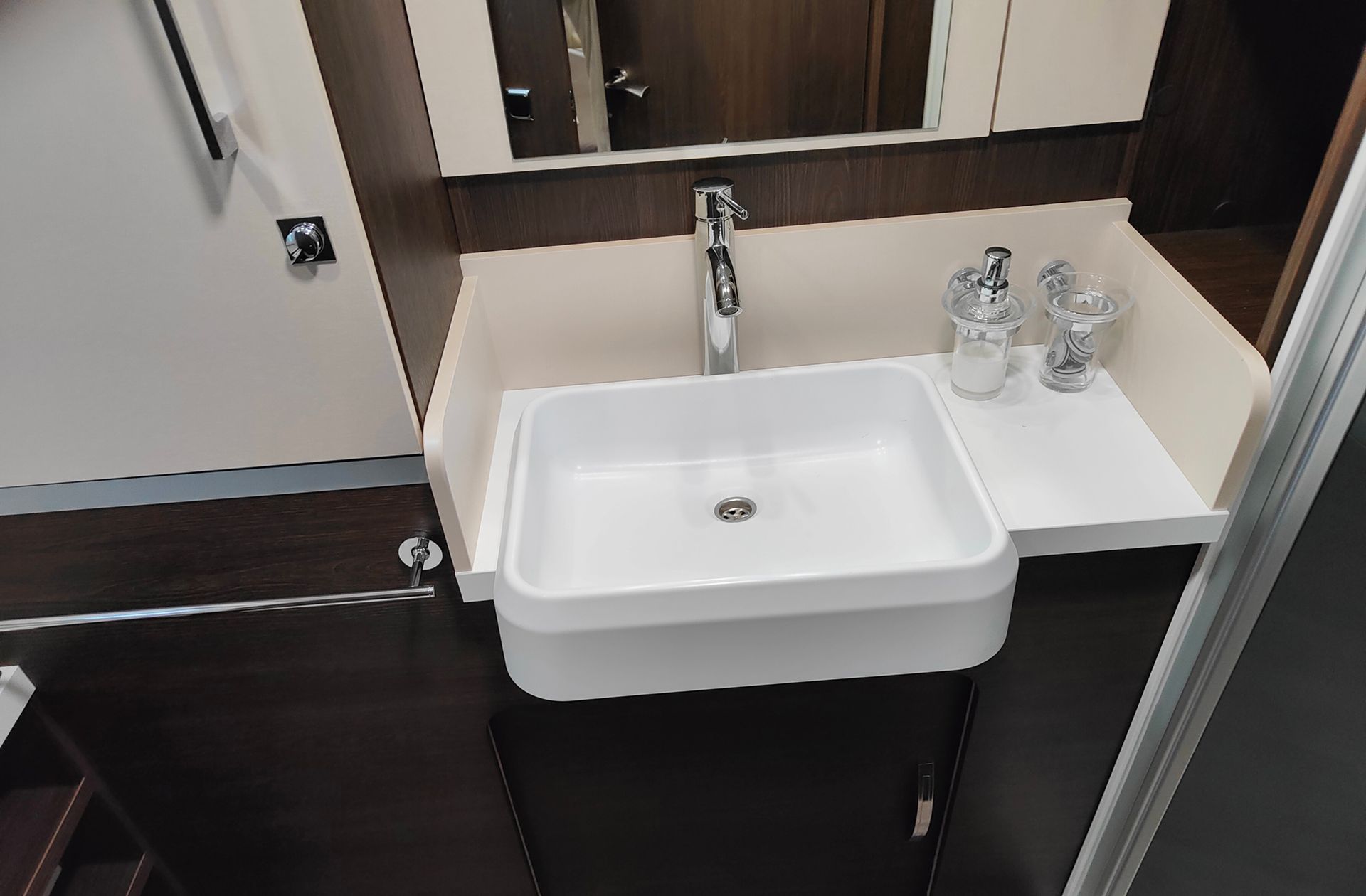 Benimar Tessoro 488 4 plazas - foto 10