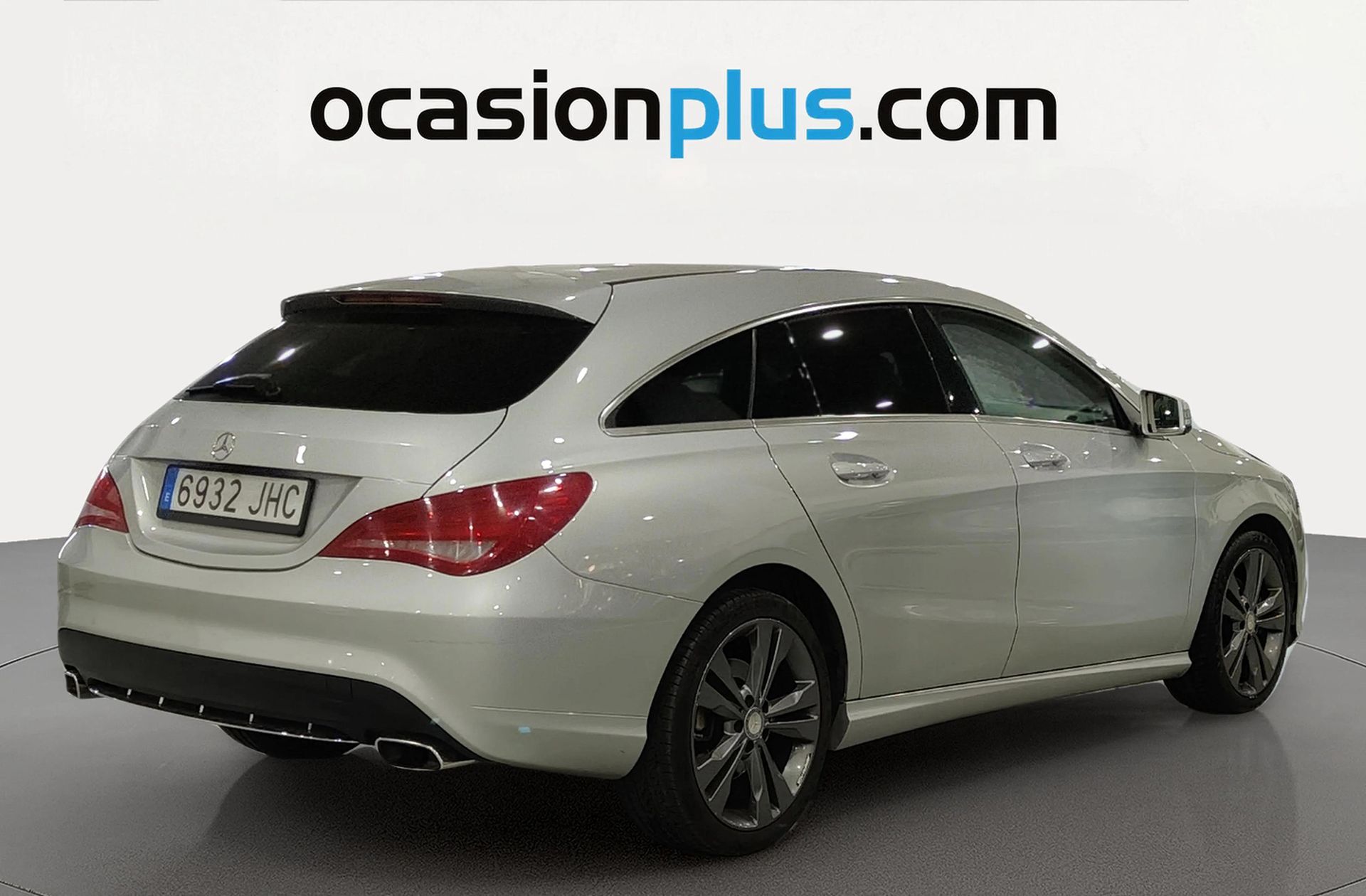 Mercedes-Benz CLA Shooting Brake CLA 200 d AMG Line - foto 4