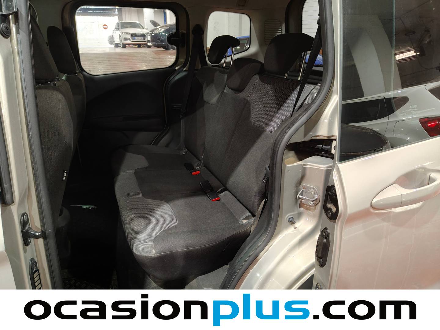 Foto asientos traseros Ford Tourneo Courier Ford Tourneo Courier 1.0 EcoBoost Ambiente (100 CV)
